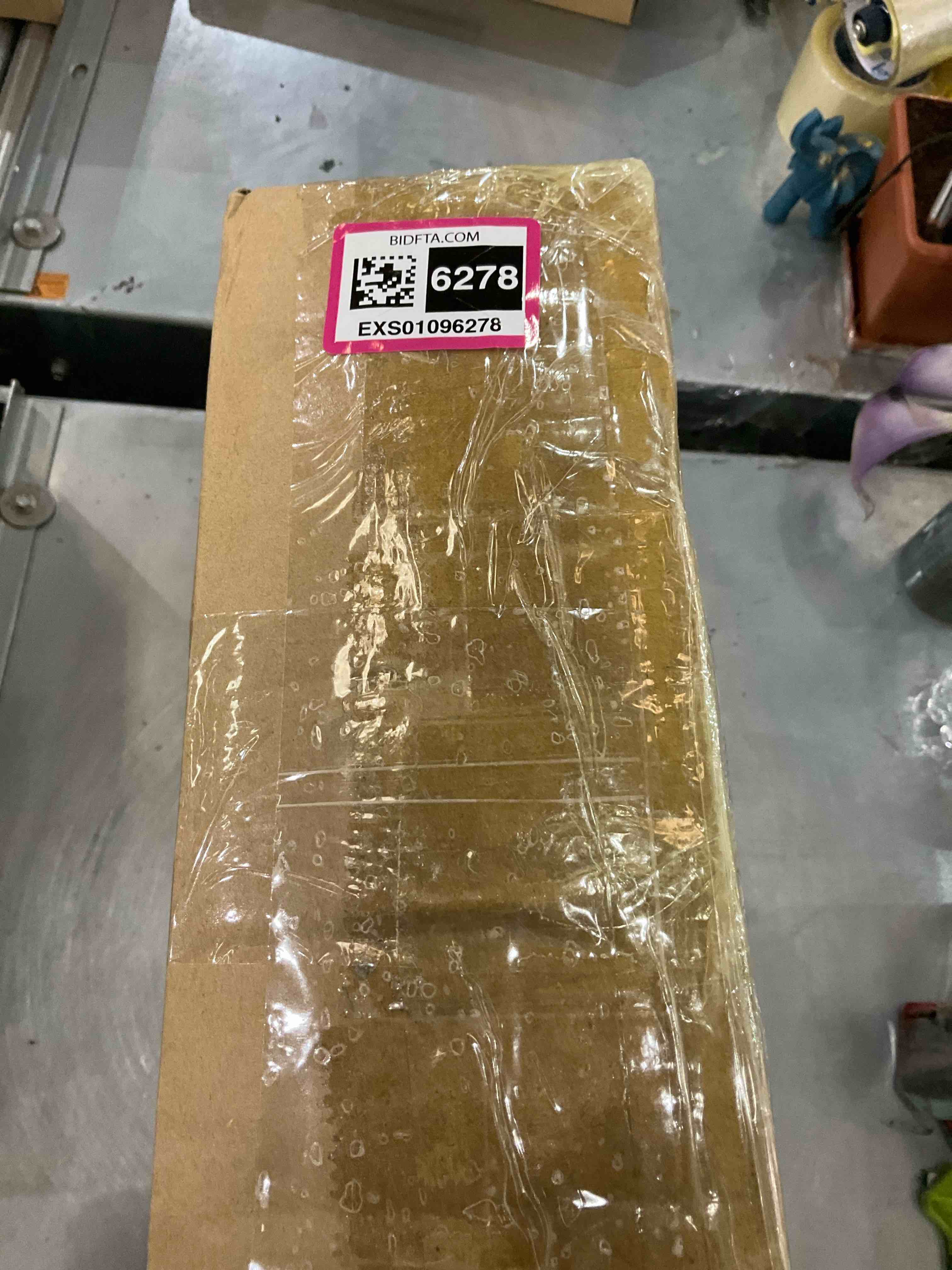 https://s3.amazonaws.com/lotting-images-prod/BargainHunt/EXS01096278_1708107619499.jpeg
