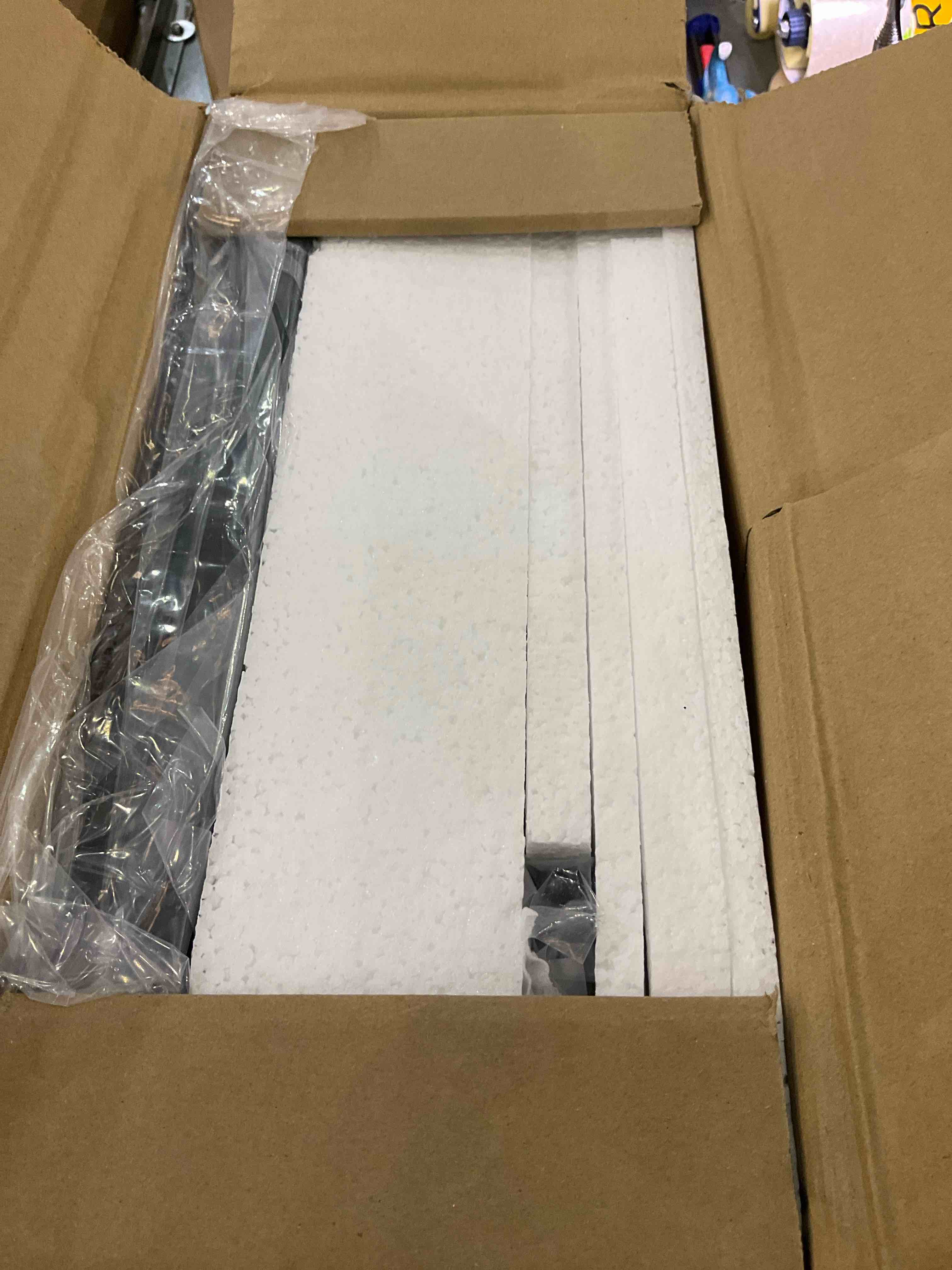 https://s3.amazonaws.com/lotting-images-prod/BargainHunt/EXS01096312_1708111737084.jpeg