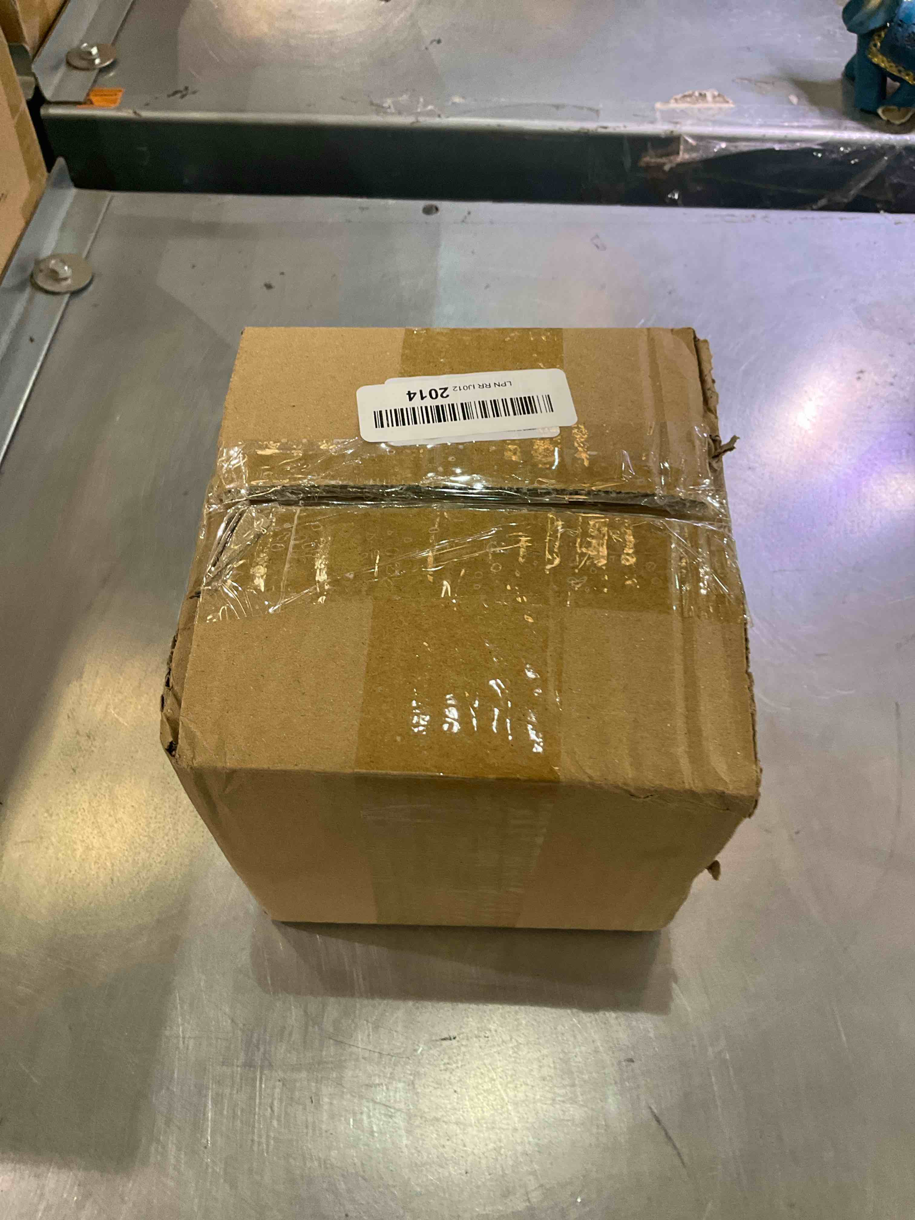 https://s3.amazonaws.com/lotting-images-prod/BargainHunt/EXS01096446_1708358634648.jpeg