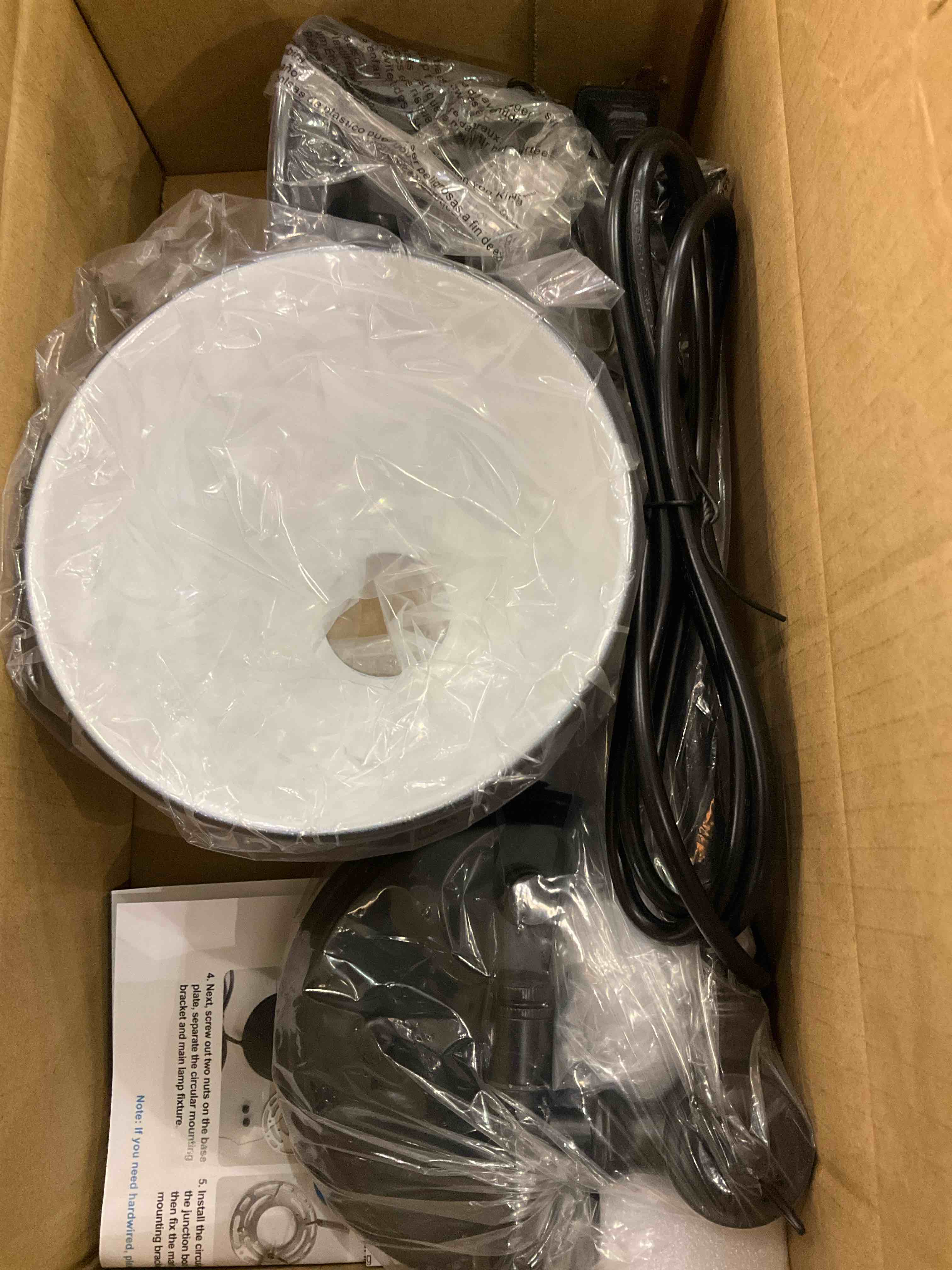 https://s3.amazonaws.com/lotting-images-prod/BargainHunt/EXS01096516_1708615577374.jpeg