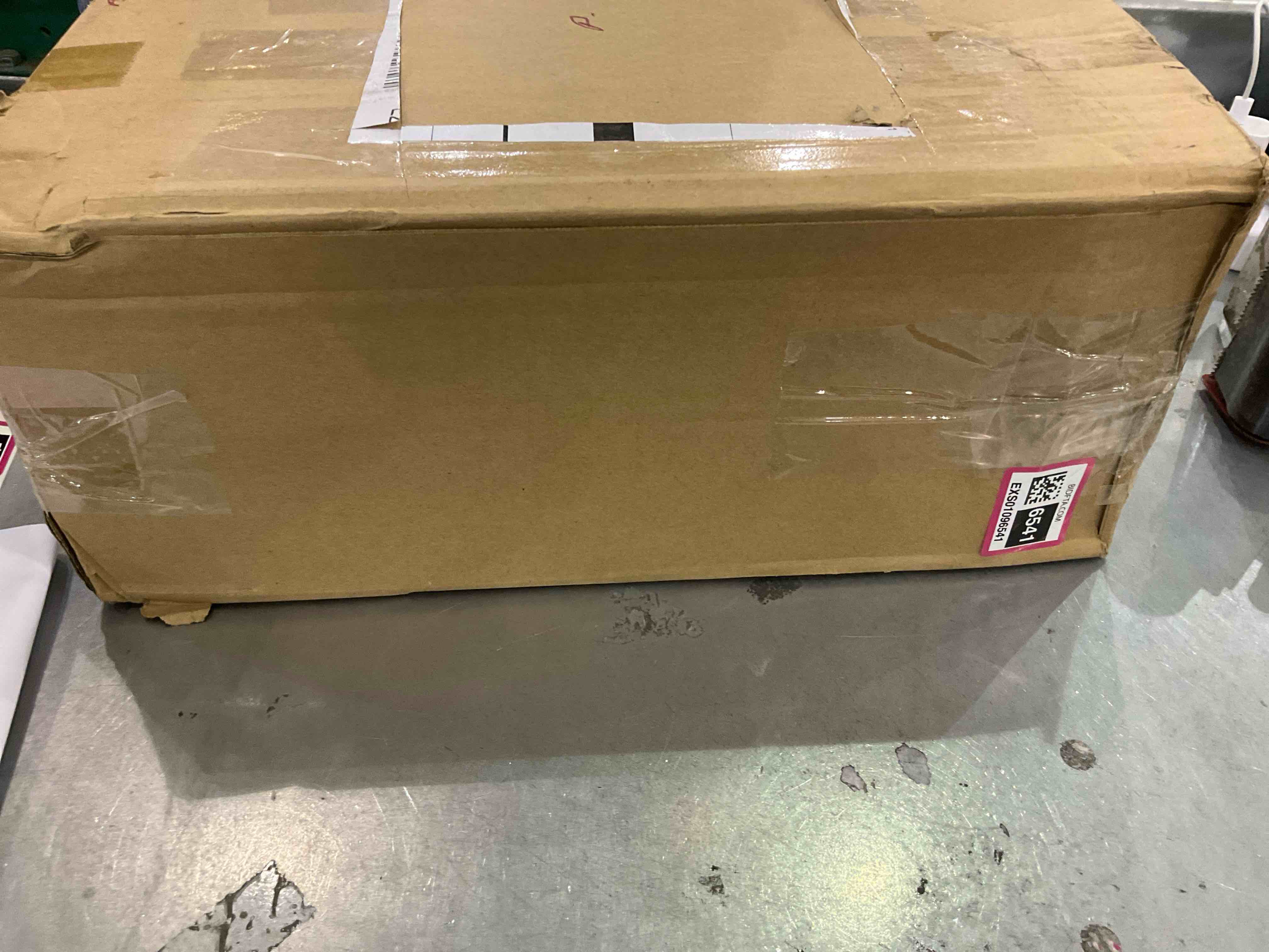 https://s3.amazonaws.com/lotting-images-prod/BargainHunt/EXS01096541_1708620166954.jpeg