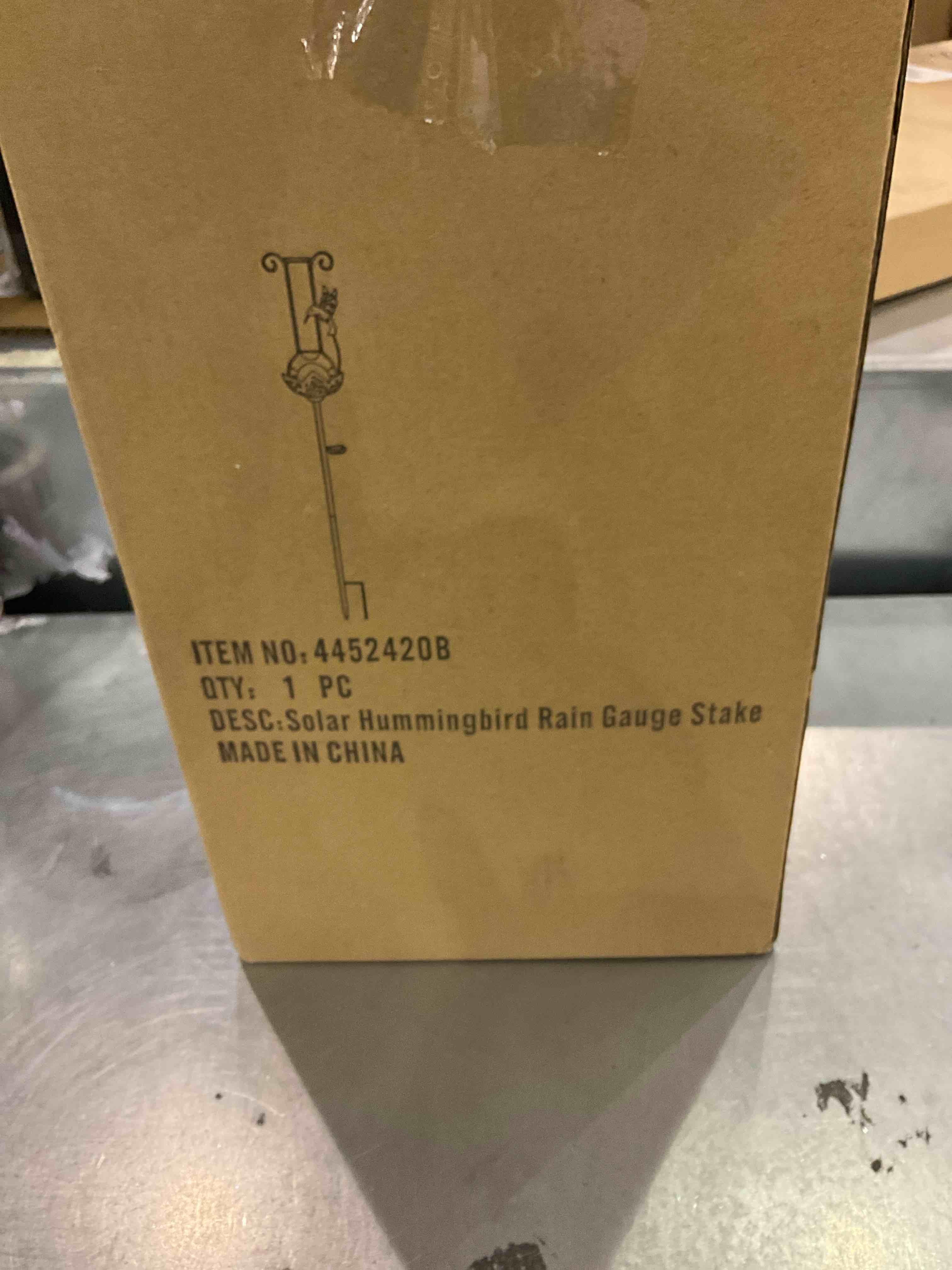 https://s3.amazonaws.com/lotting-images-prod/BargainHunt/EXS01096587_1708631780060.jpeg
