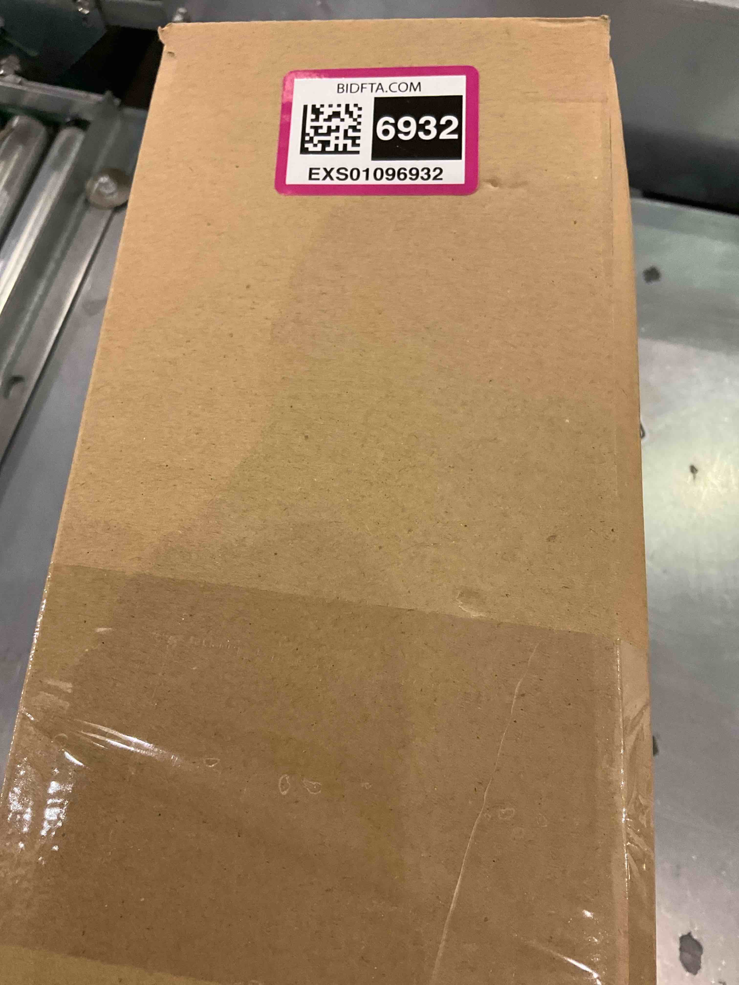 https://s3.amazonaws.com/lotting-images-prod/BargainHunt/EXS01096932_1709040287303.jpeg