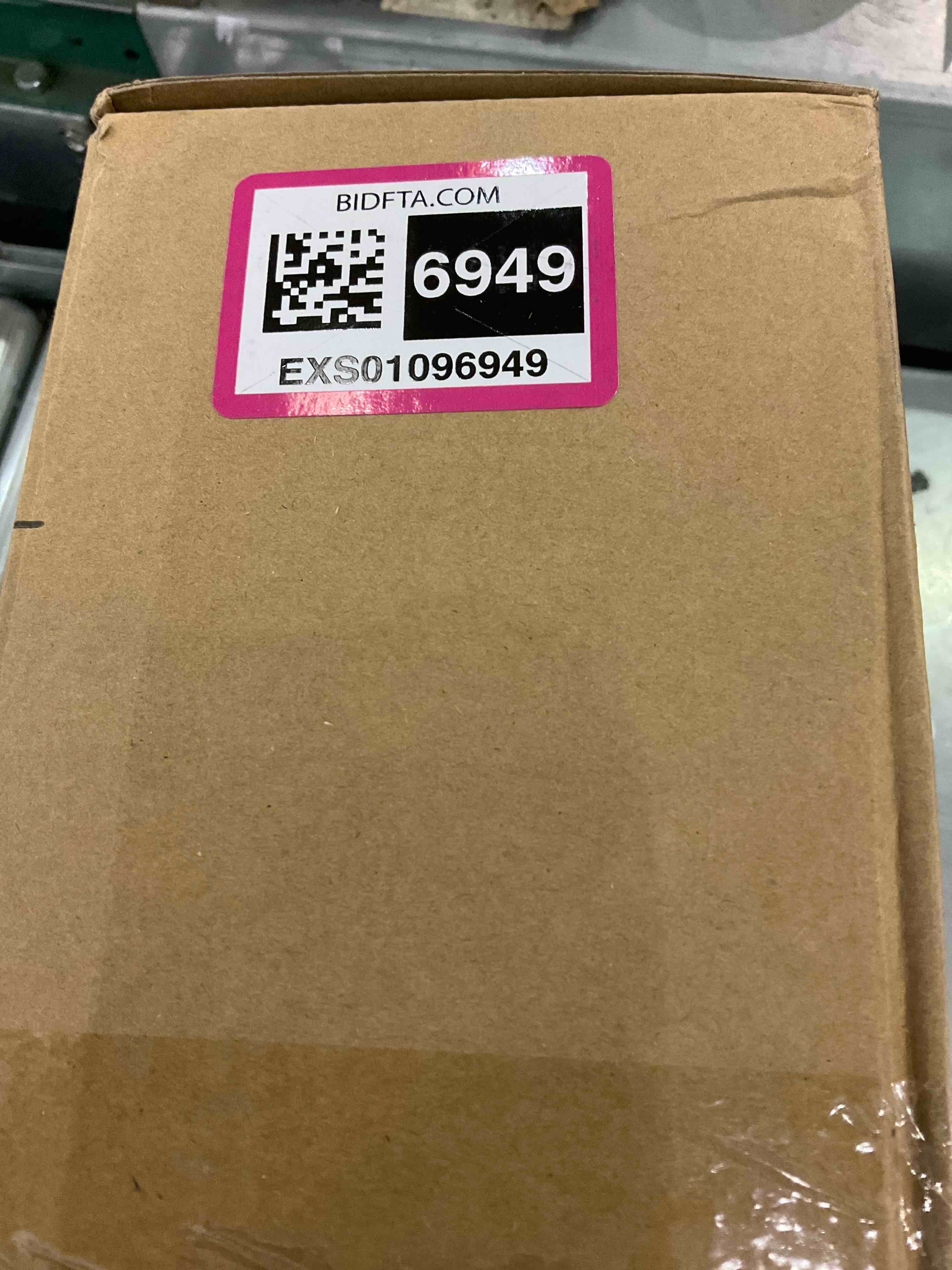 https://s3.amazonaws.com/lotting-images-prod/BargainHunt/EXS01096949_1709042015836.jpeg
