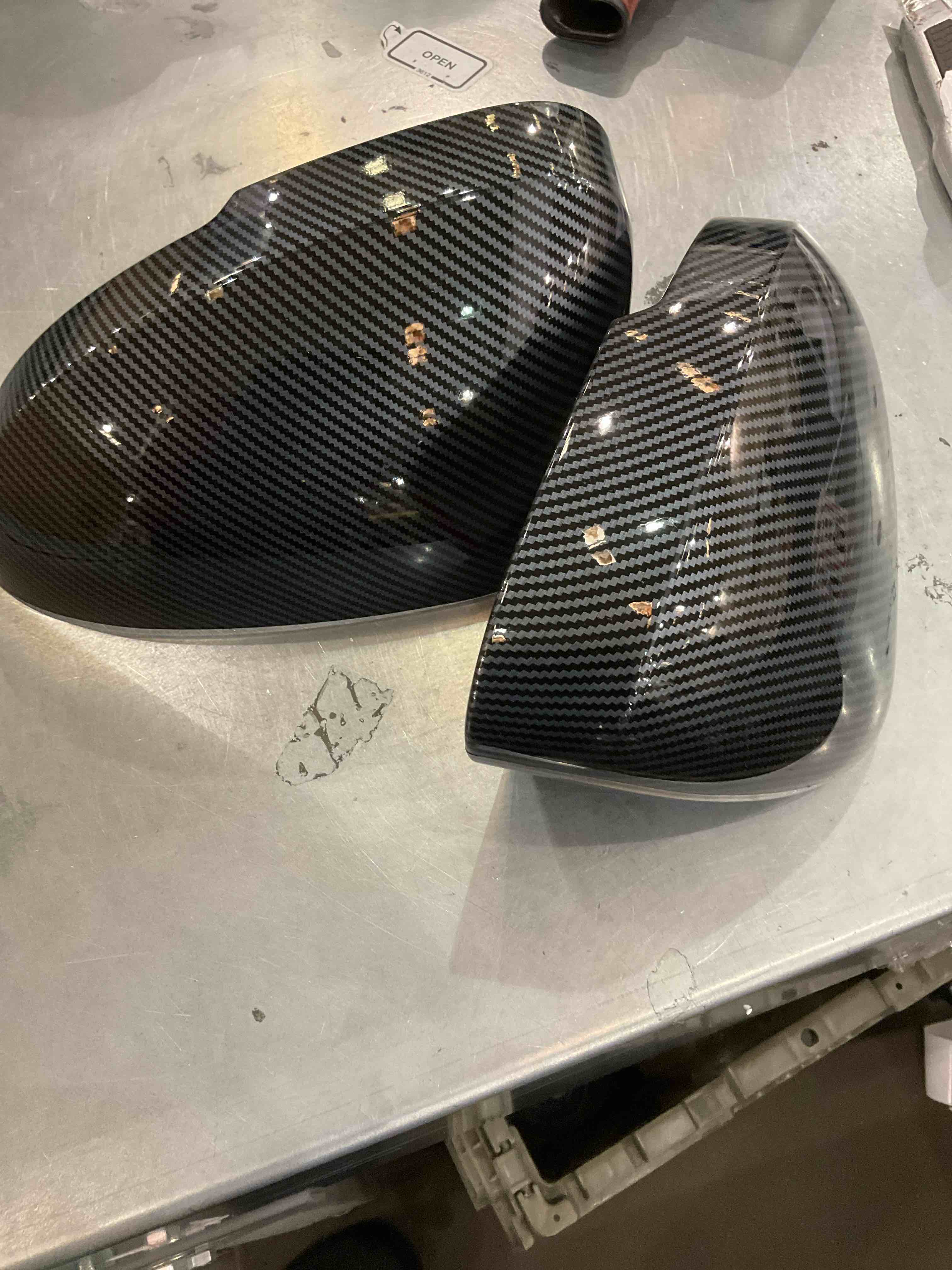 https://s3.amazonaws.com/lotting-images-prod/BargainHunt/EXS01096957_1709044504559.jpeg