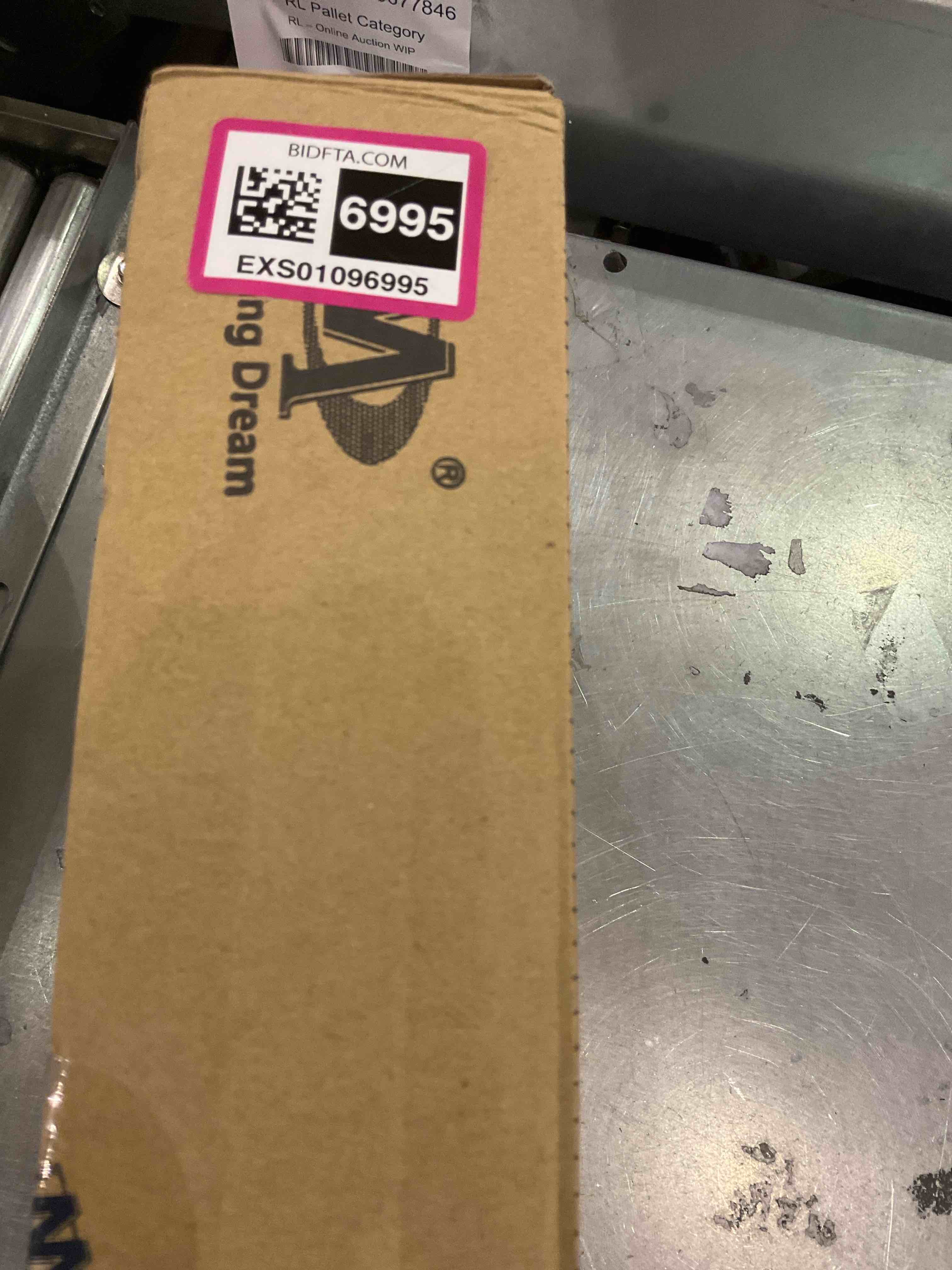 https://s3.amazonaws.com/lotting-images-prod/BargainHunt/EXS01096995_1709049887048.jpeg