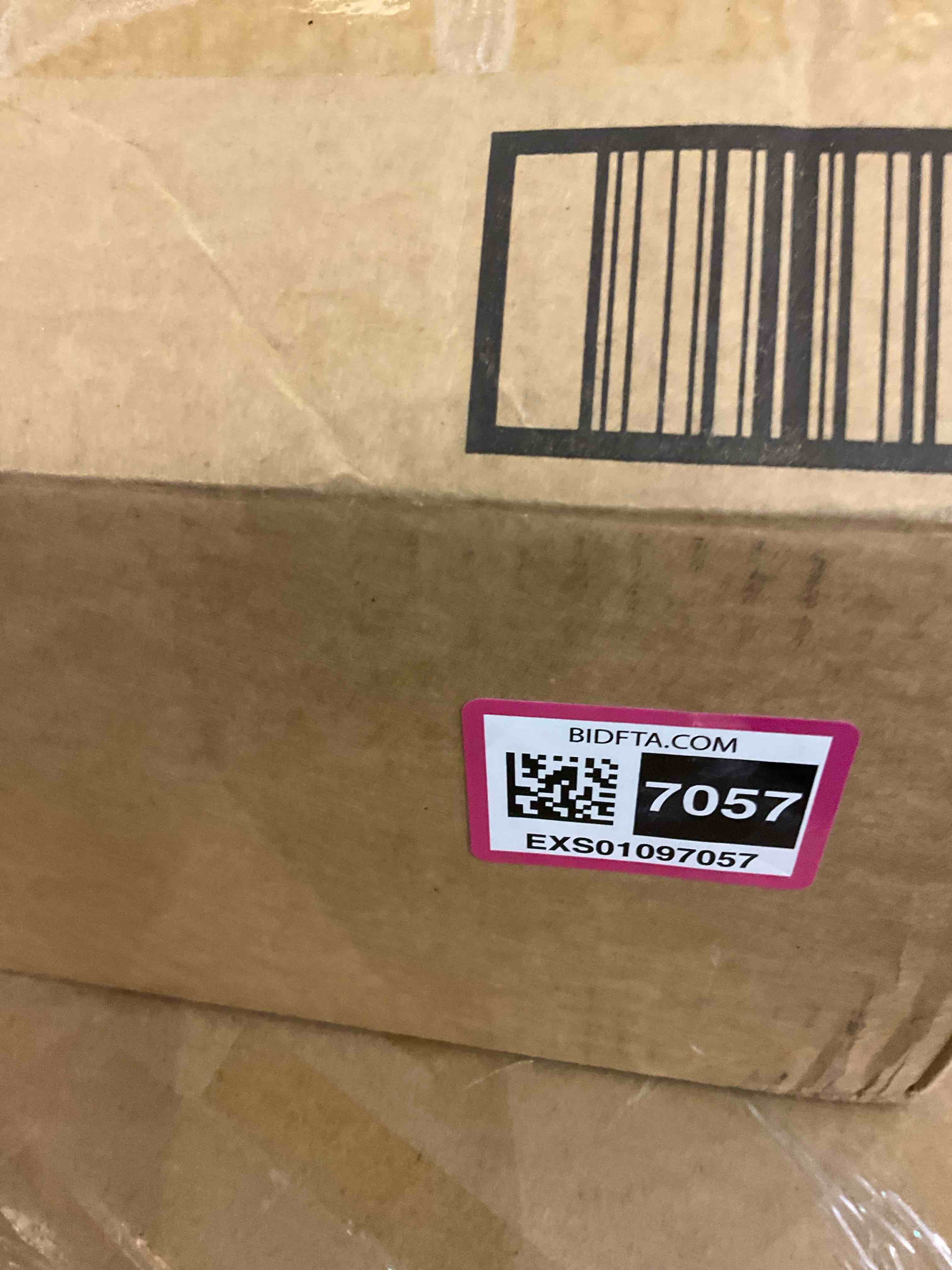 https://s3.amazonaws.com/lotting-images-prod/BargainHunt/EXS01097057_1715083196347.jpeg