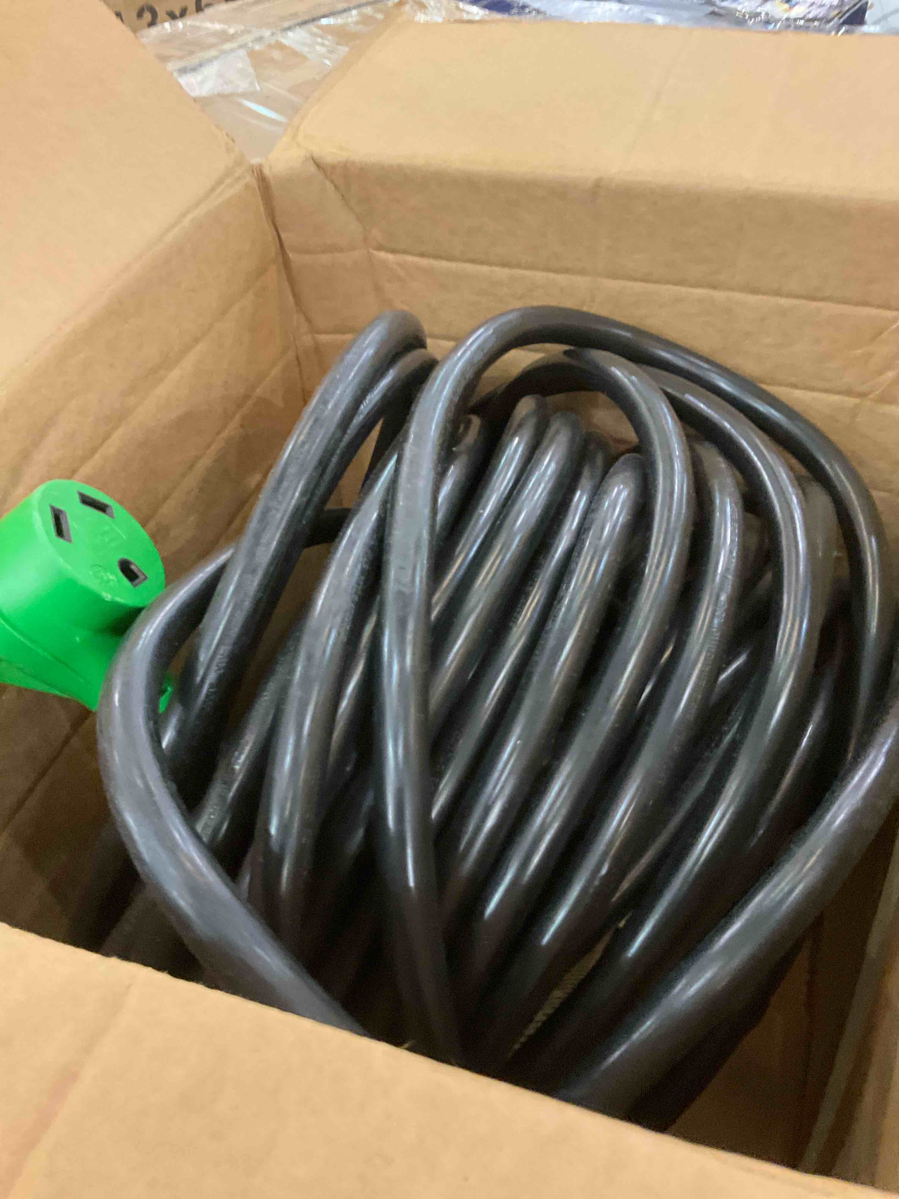 https://s3.amazonaws.com/lotting-images-prod/BargainHunt/EXS01097144_1715103523644.jpeg