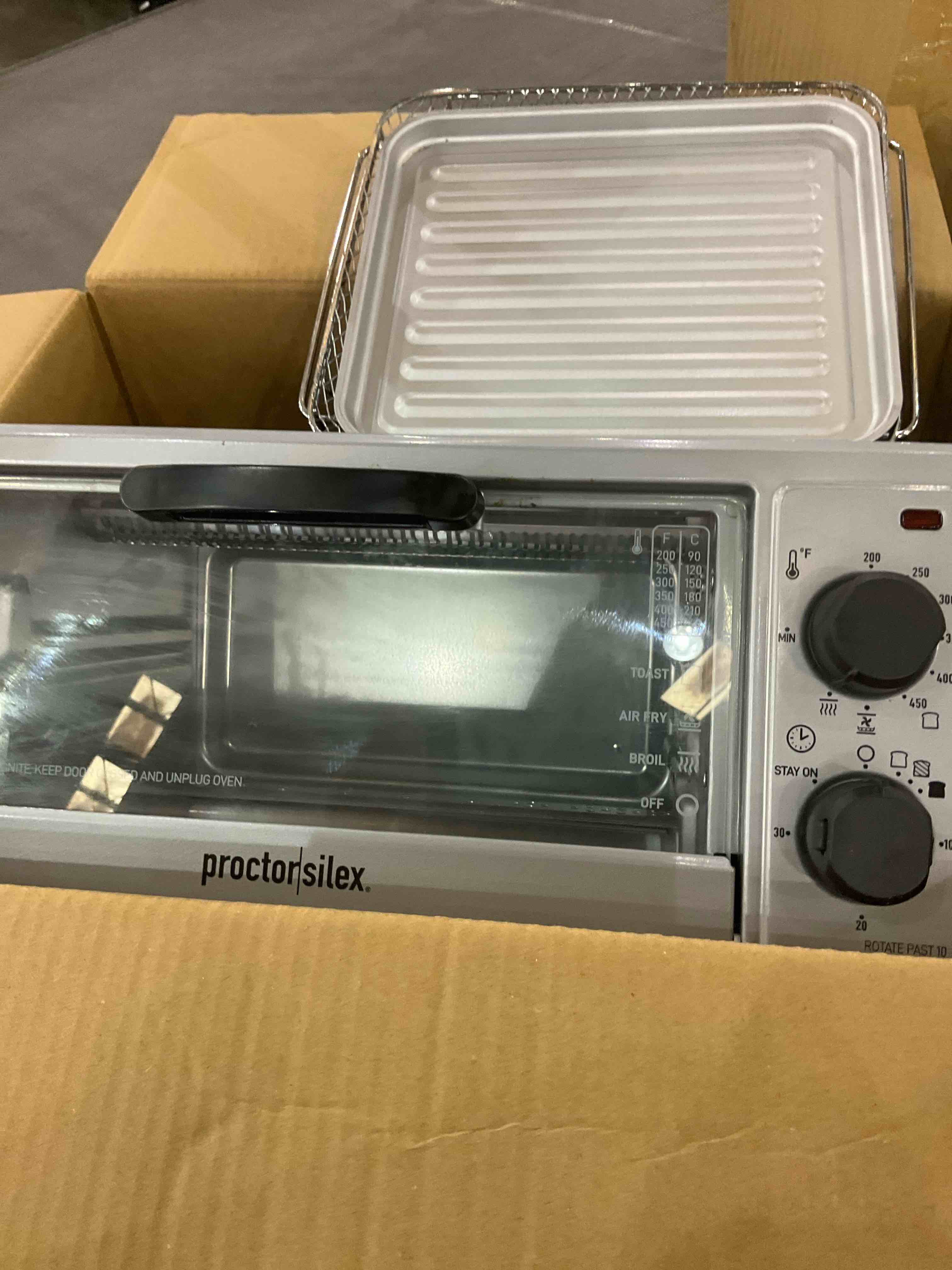 https://s3.amazonaws.com/lotting-images-prod/BargainHunt/EXS01097159_1715107567960.jpeg