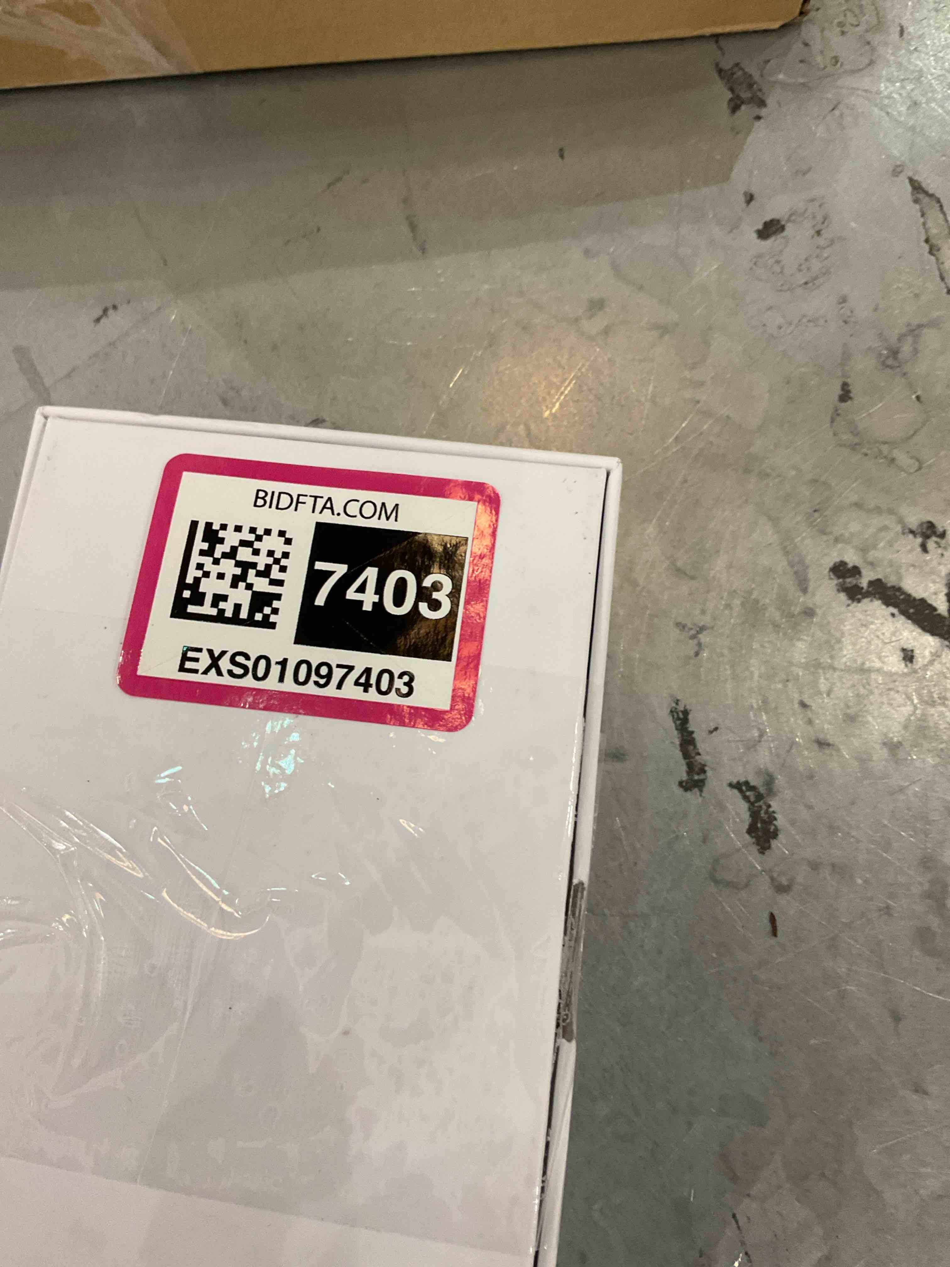 https://s3.amazonaws.com/lotting-images-prod/BargainHunt/EXS01097403_1715267876243.jpeg