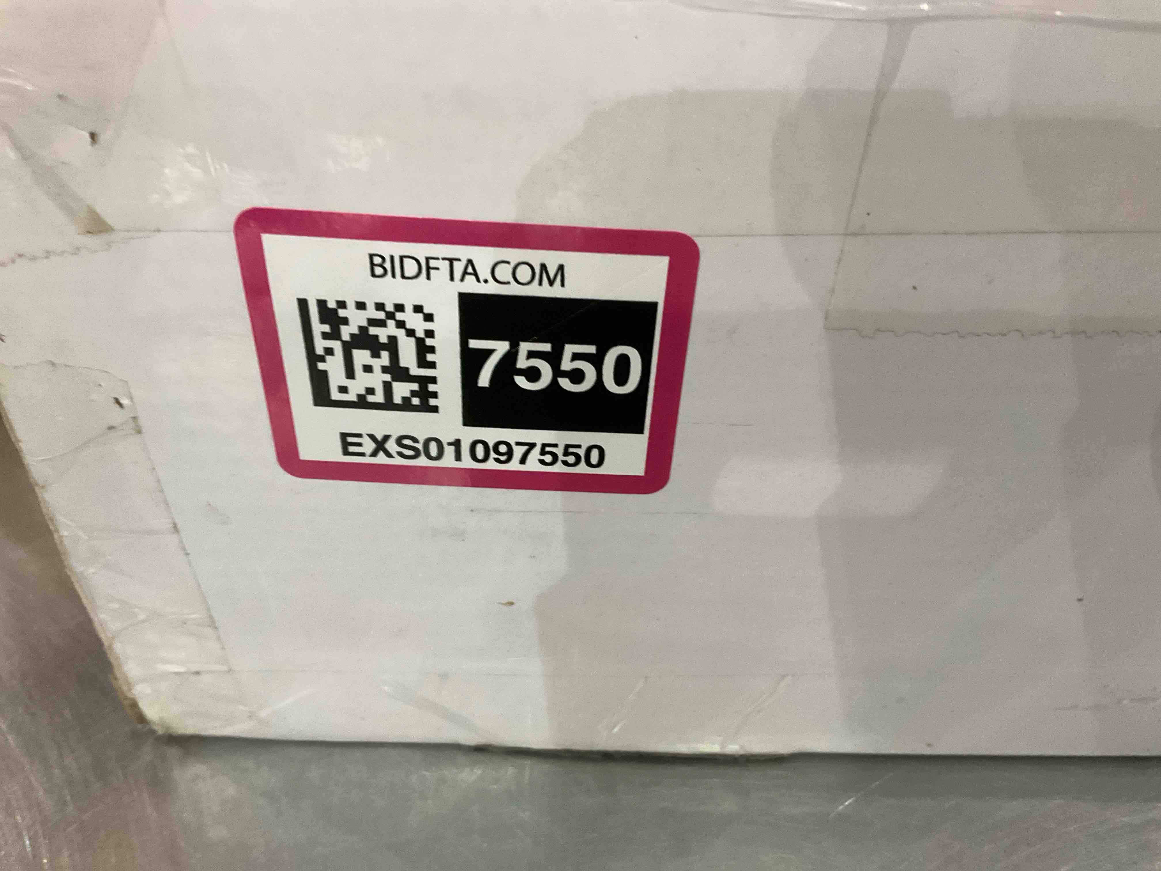 https://s3.amazonaws.com/lotting-images-prod/BargainHunt/EXS01097550_1708523551220.jpeg