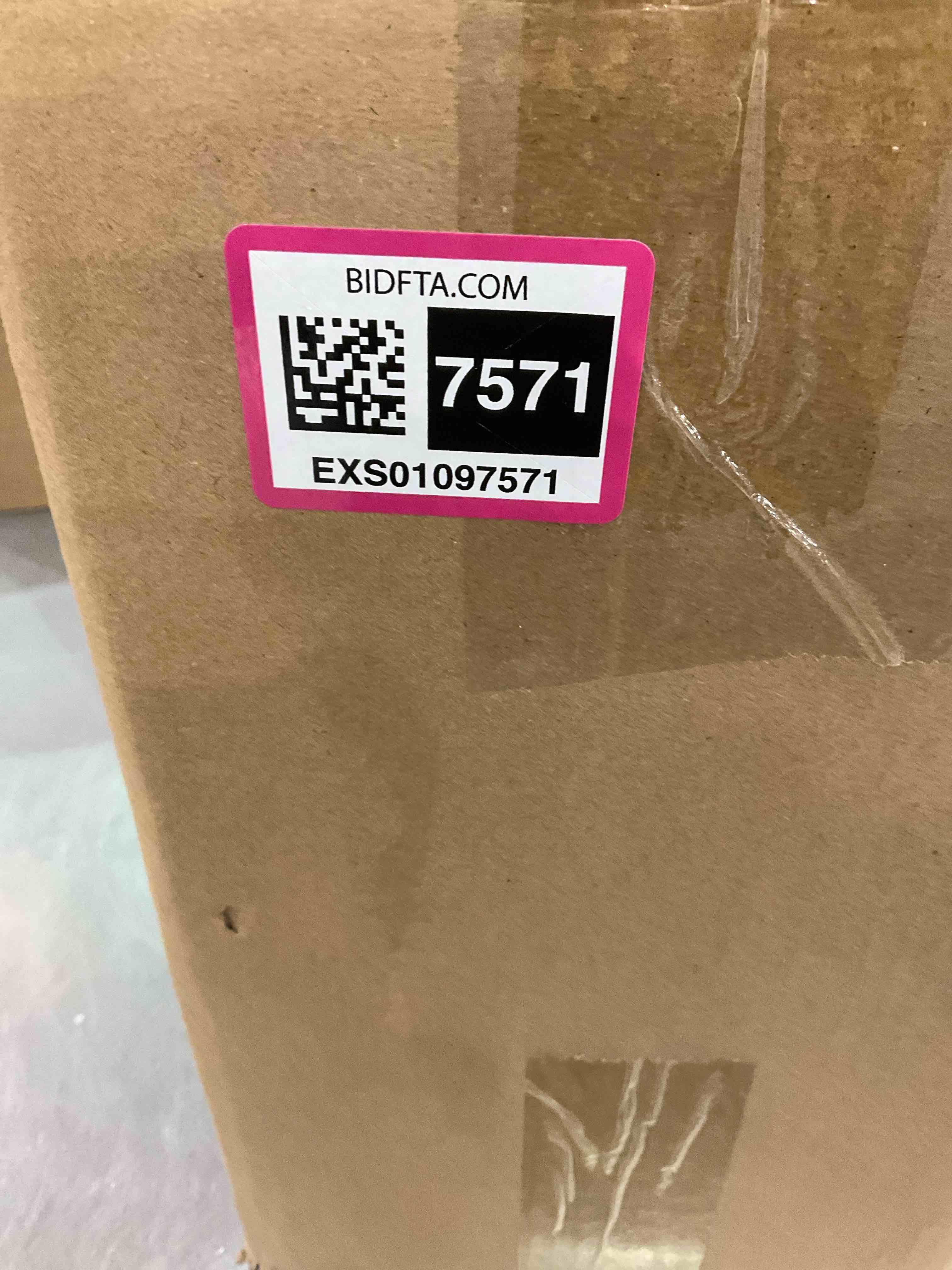 https://s3.amazonaws.com/lotting-images-prod/BargainHunt/EXS01097571_1708530068617.jpeg