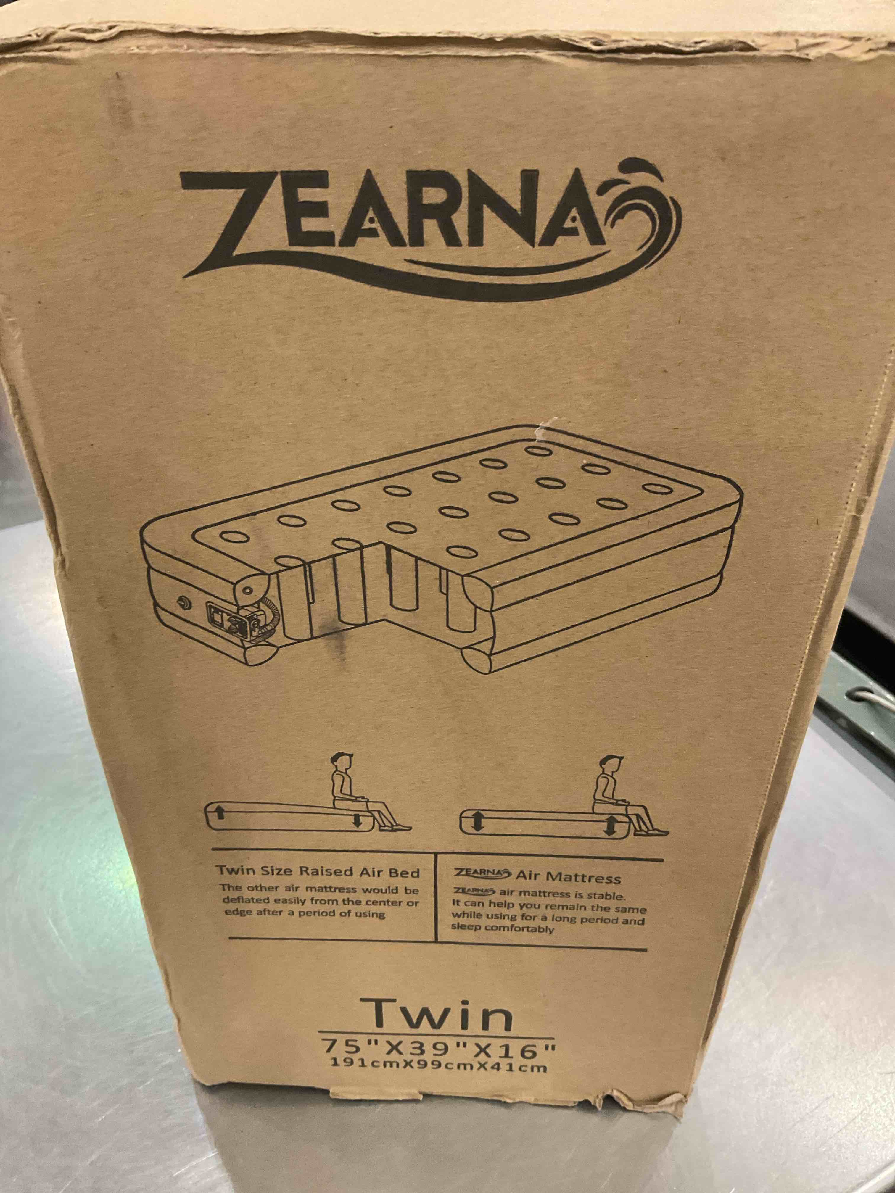 https://s3.amazonaws.com/lotting-images-prod/BargainHunt/EXS01097583_1708532801116.jpeg