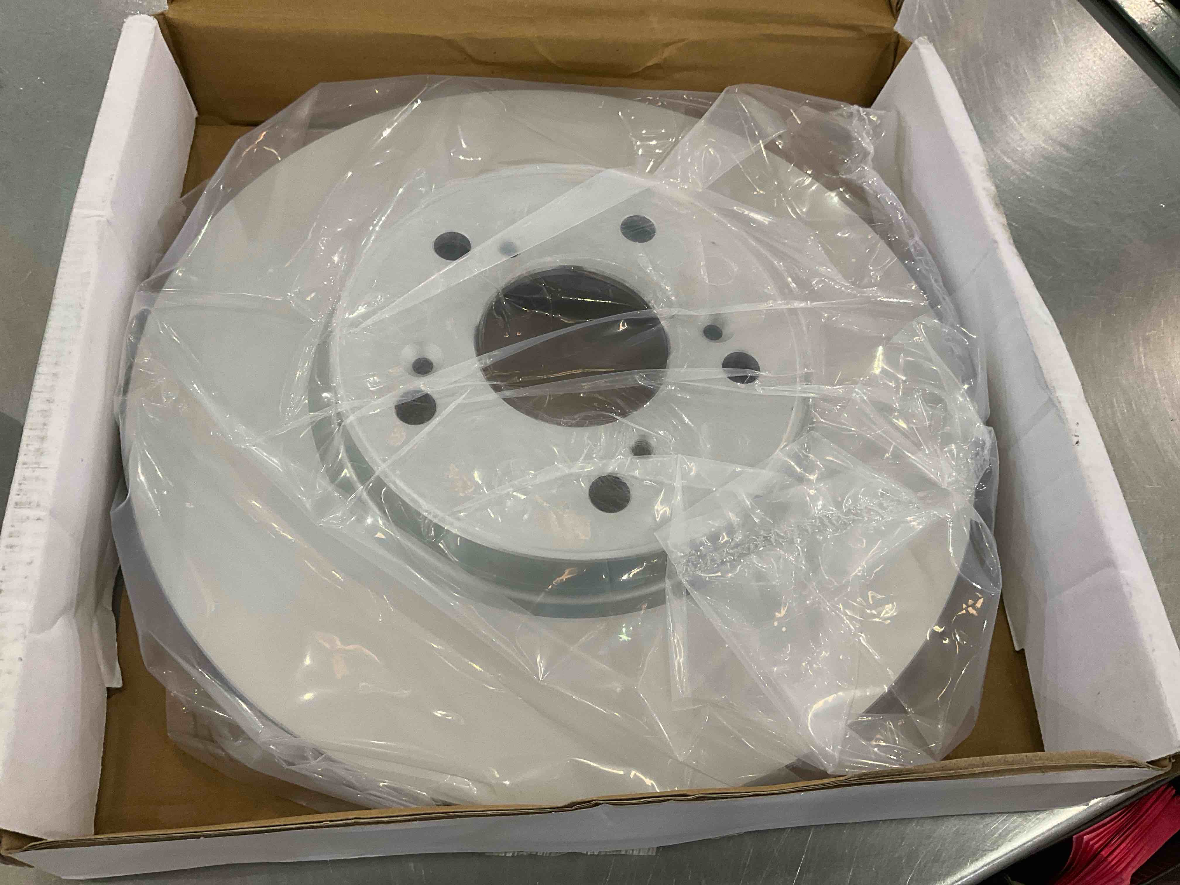 https://s3.amazonaws.com/lotting-images-prod/BargainHunt/EXS01097627_1708544359861.jpeg