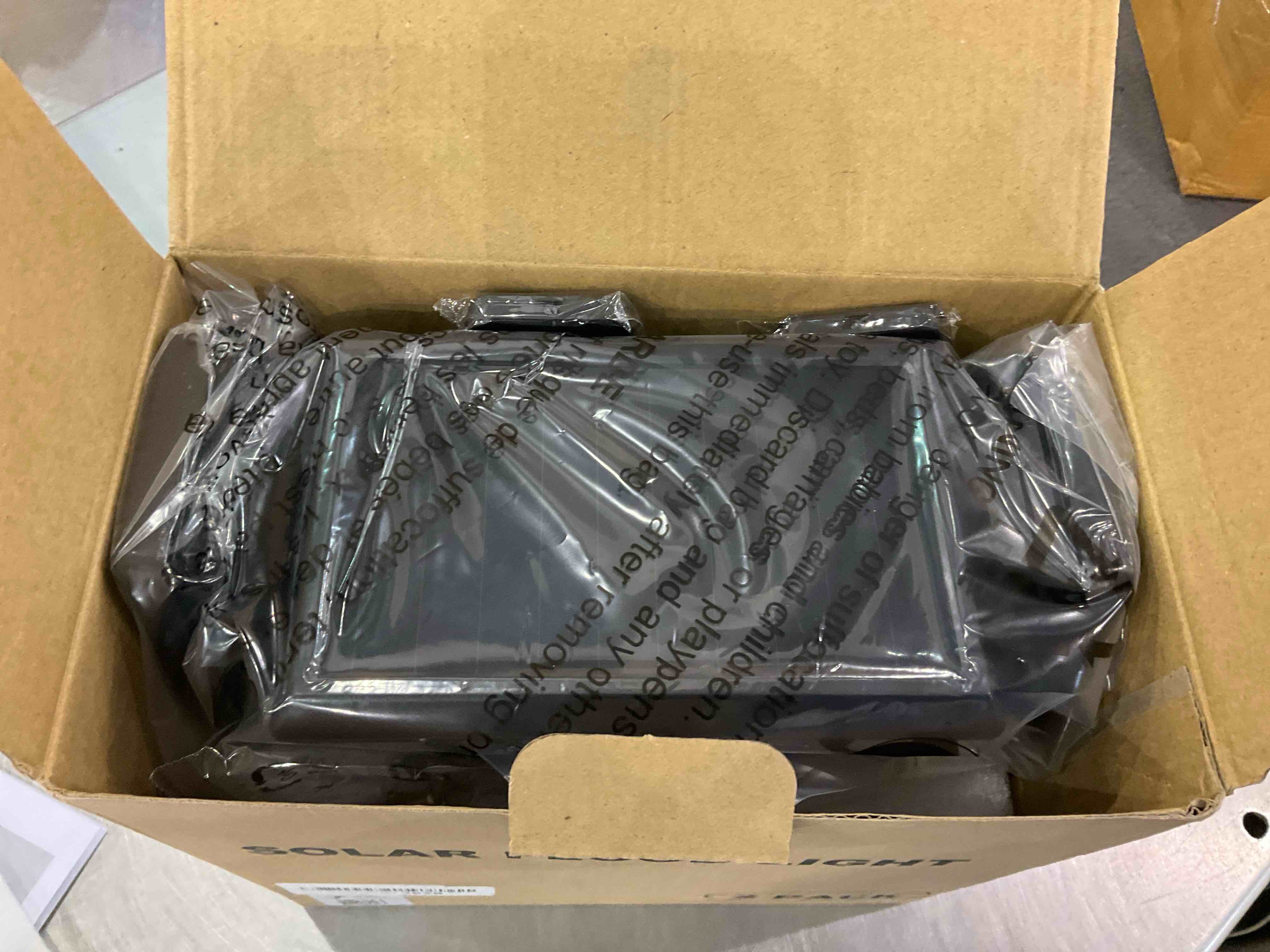 https://s3.amazonaws.com/lotting-images-prod/BargainHunt/EXS01097642_1708603839563.jpeg