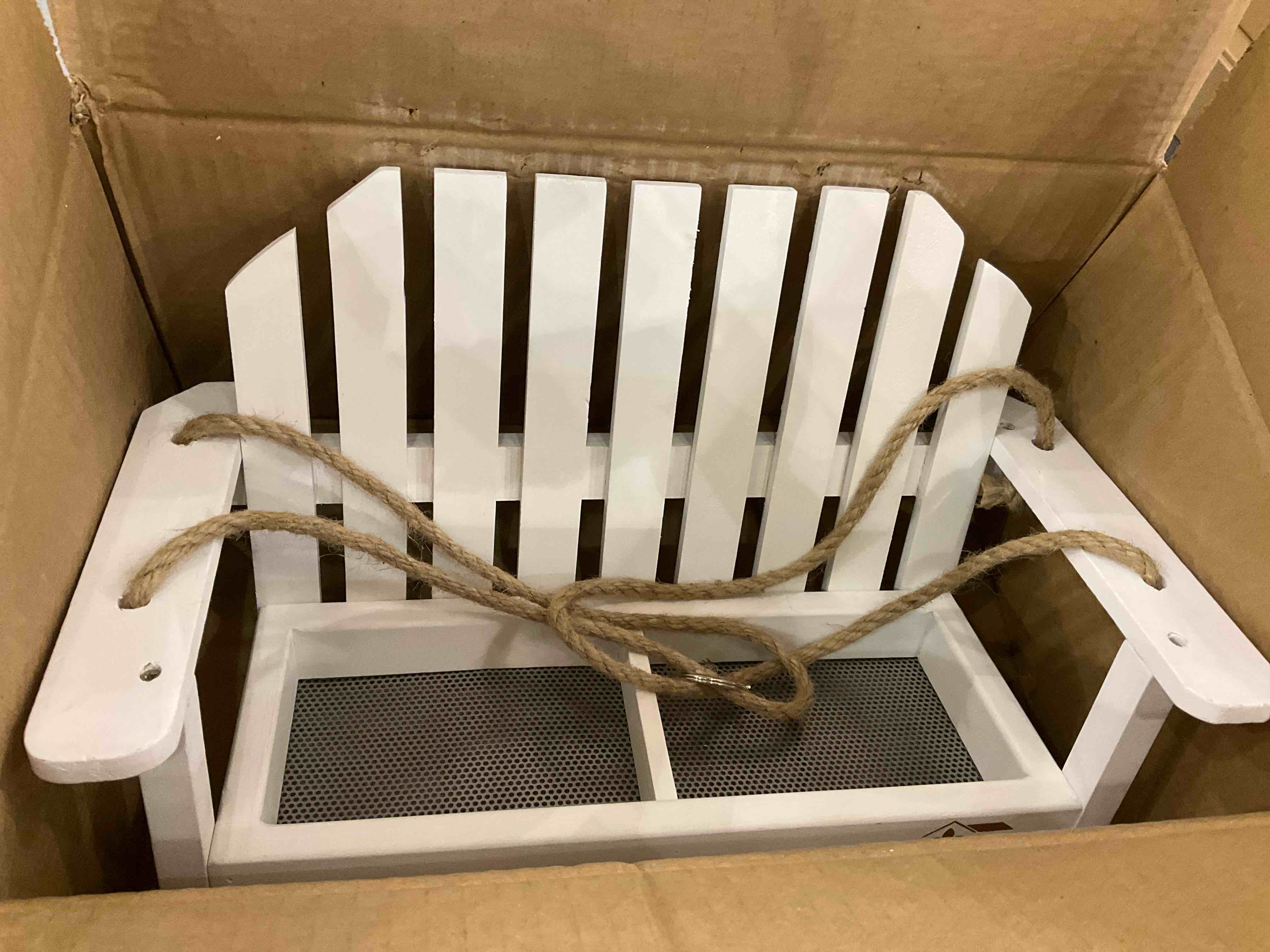 https://s3.amazonaws.com/lotting-images-prod/BargainHunt/EXS01097729_1708617712447.jpeg