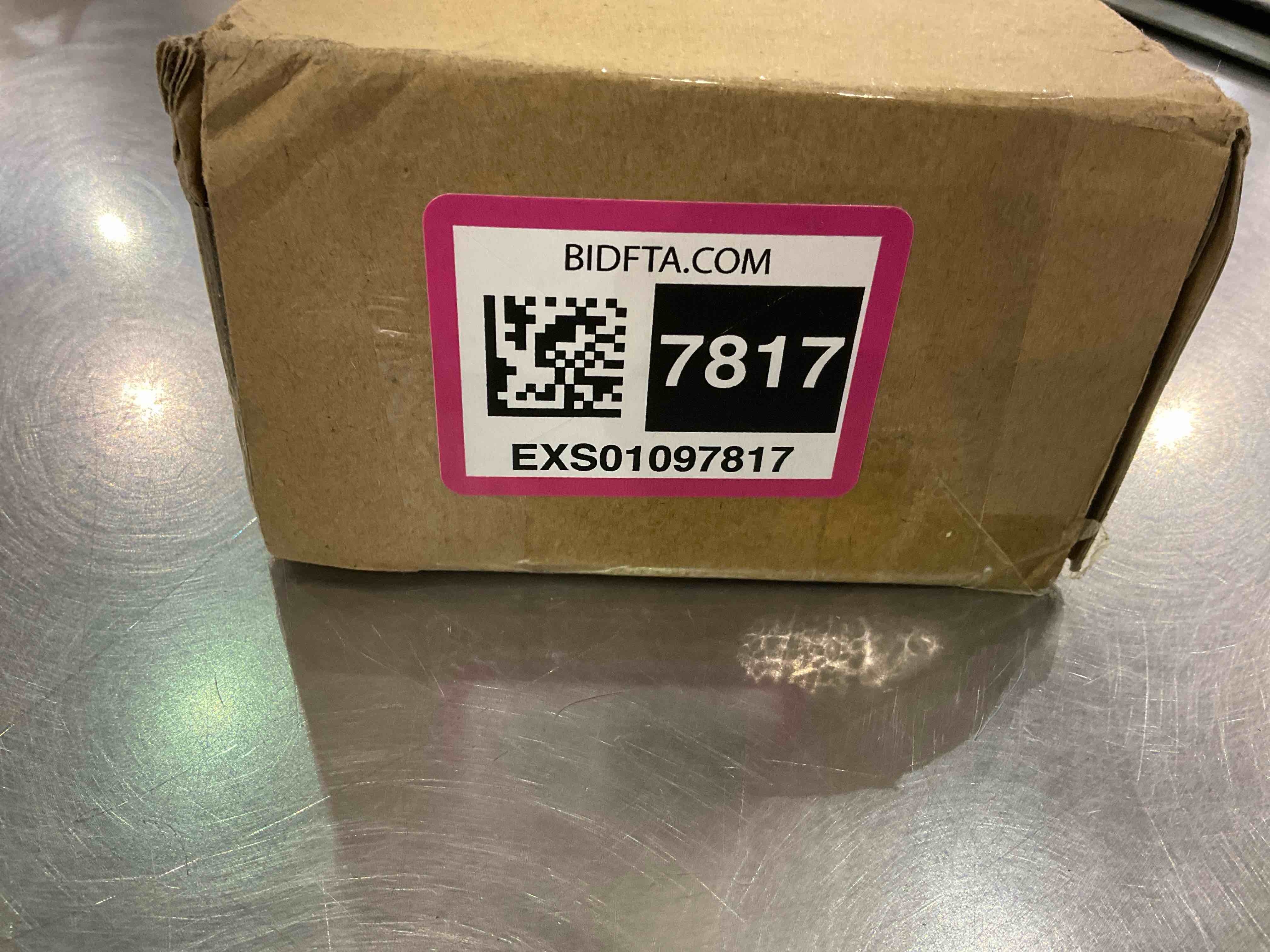 https://s3.amazonaws.com/lotting-images-prod/BargainHunt/EXS01097817_1708692935017.jpeg