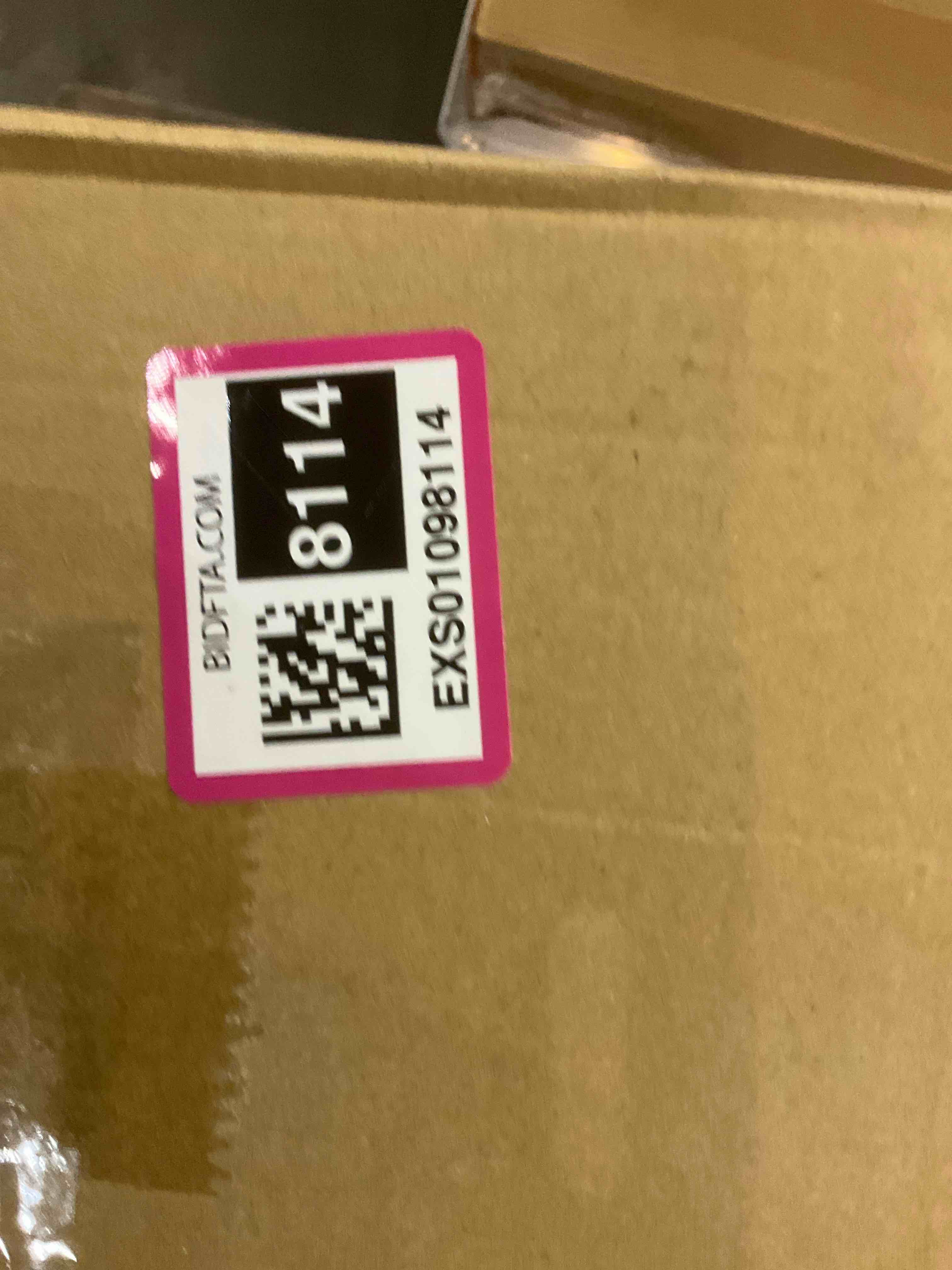 https://s3.amazonaws.com/lotting-images-prod/BargainHunt/EXS01098114_1709047231865.jpeg