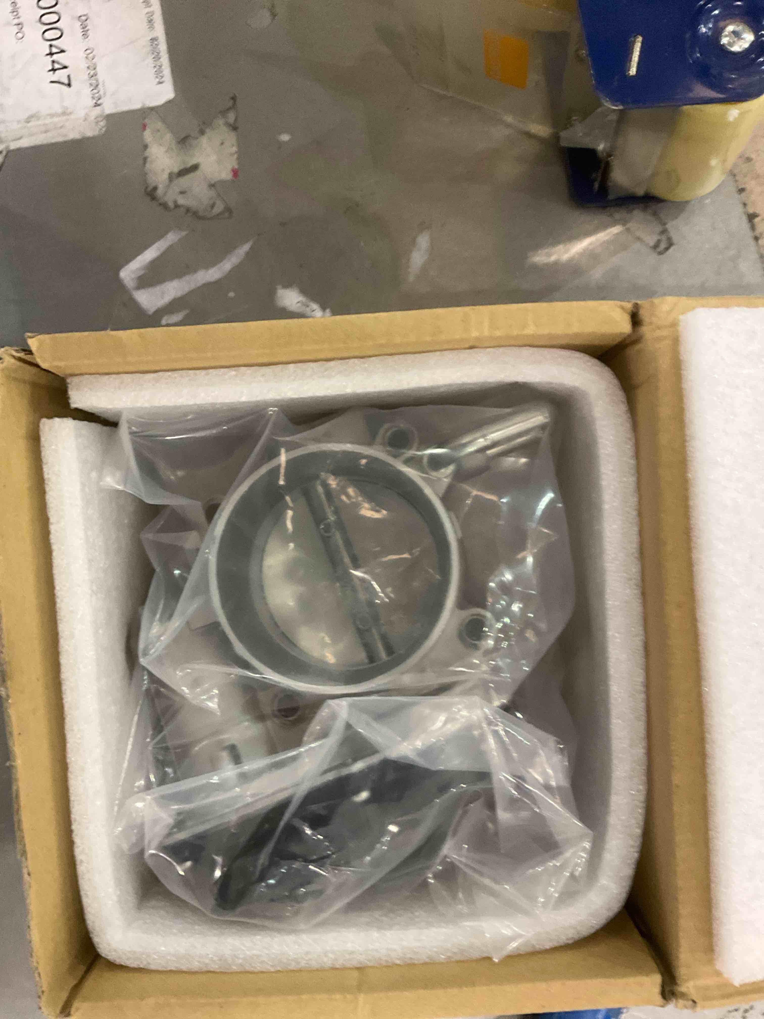 https://s3.amazonaws.com/lotting-images-prod/BargainHunt/EXS01098116_1709046836134.jpeg