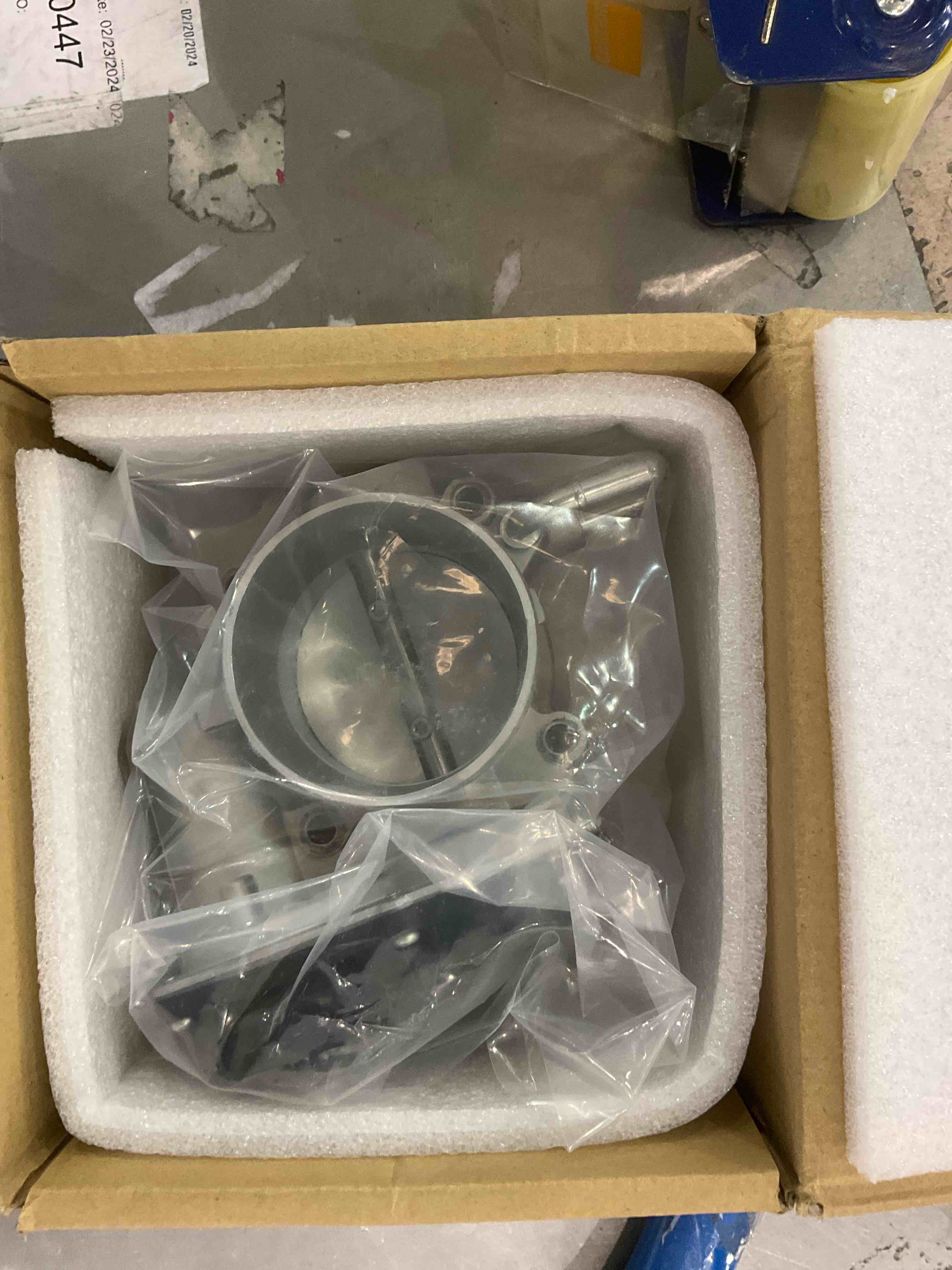 https://s3.amazonaws.com/lotting-images-prod/BargainHunt/EXS01098116_1709046837862.jpeg