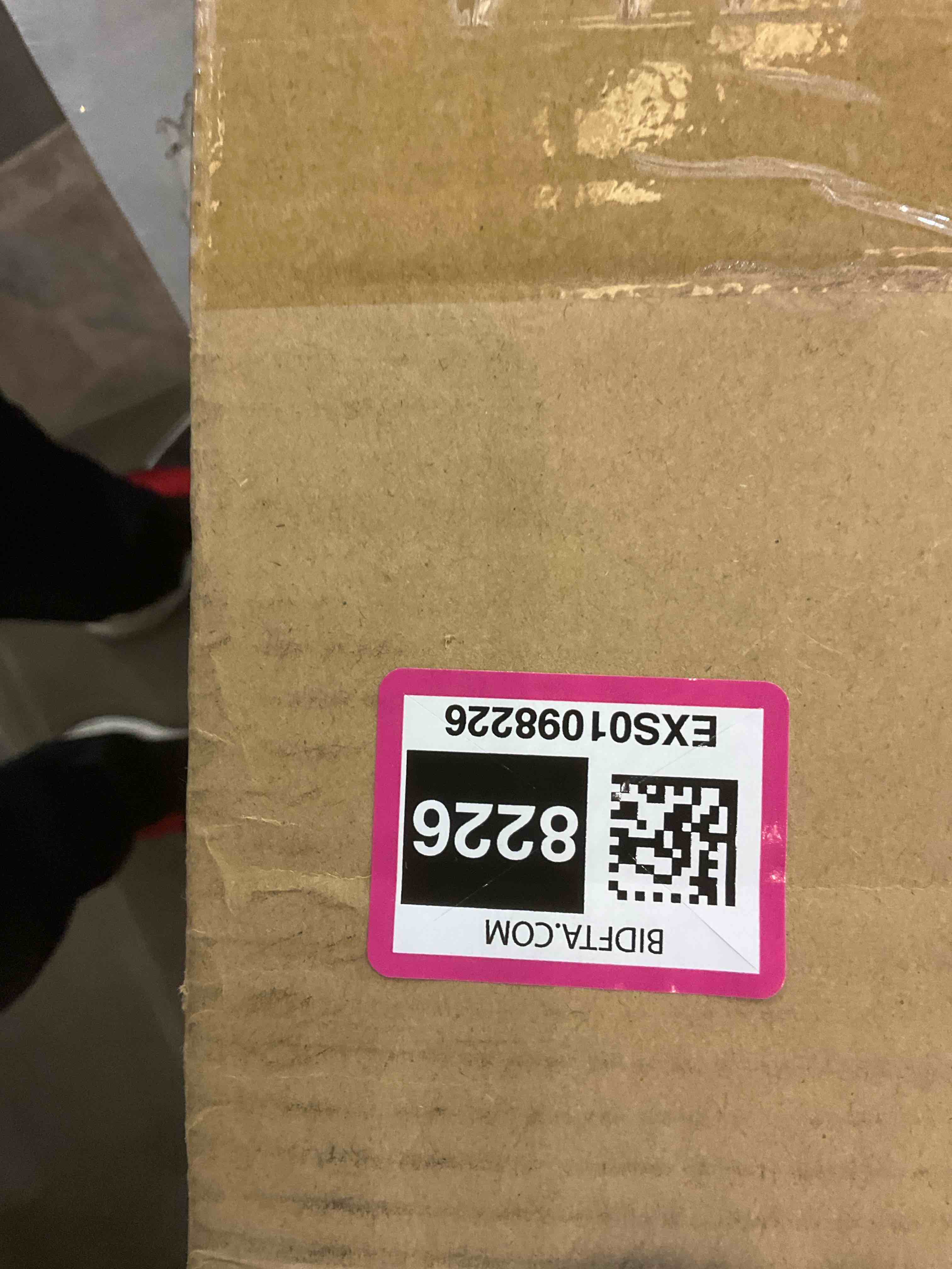 https://s3.amazonaws.com/lotting-images-prod/BargainHunt/EXS01098226_1709056143748.jpeg