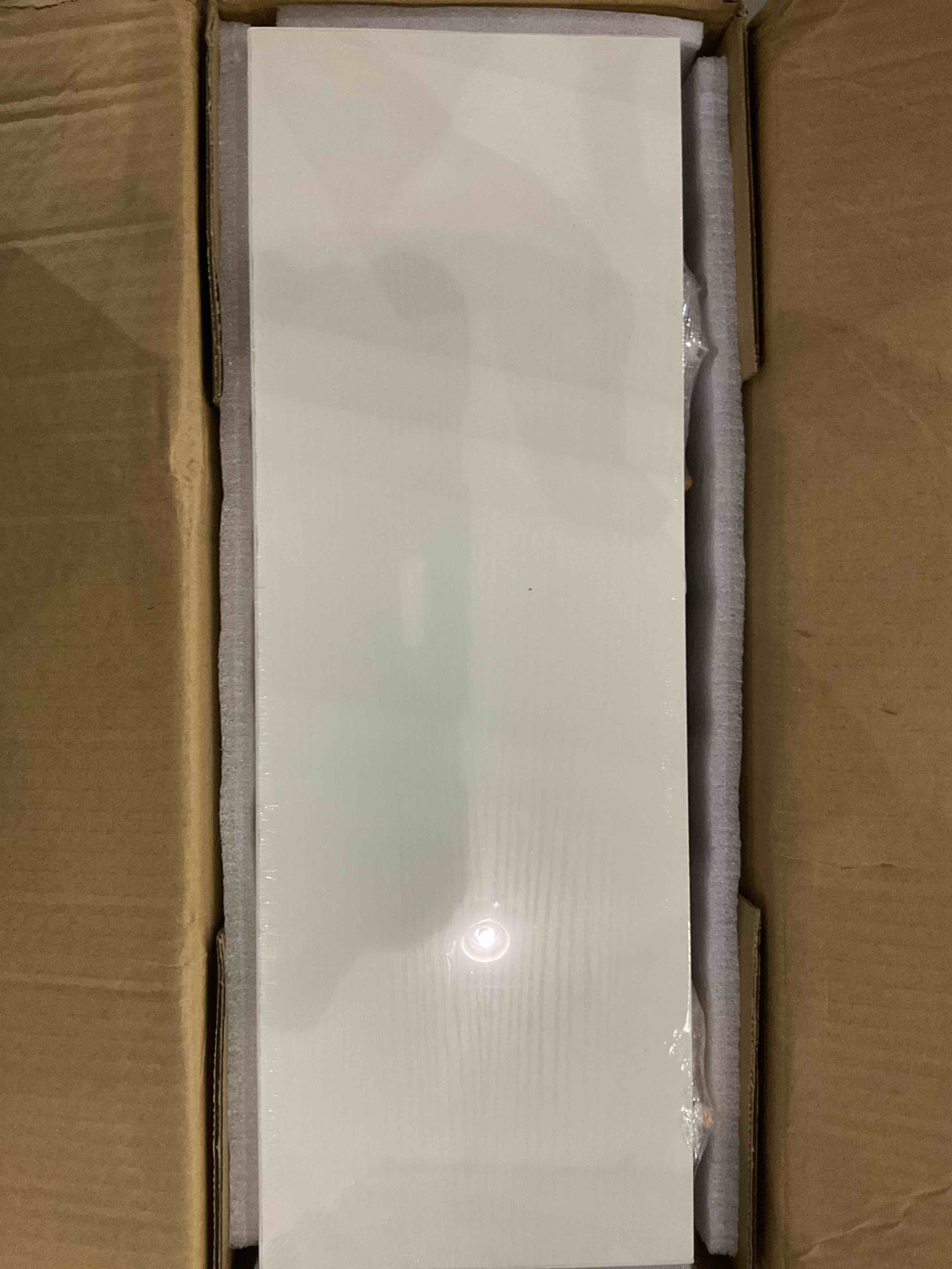 https://s3.amazonaws.com/lotting-images-prod/BargainHunt/EXS01098309_1709122971028.jpeg