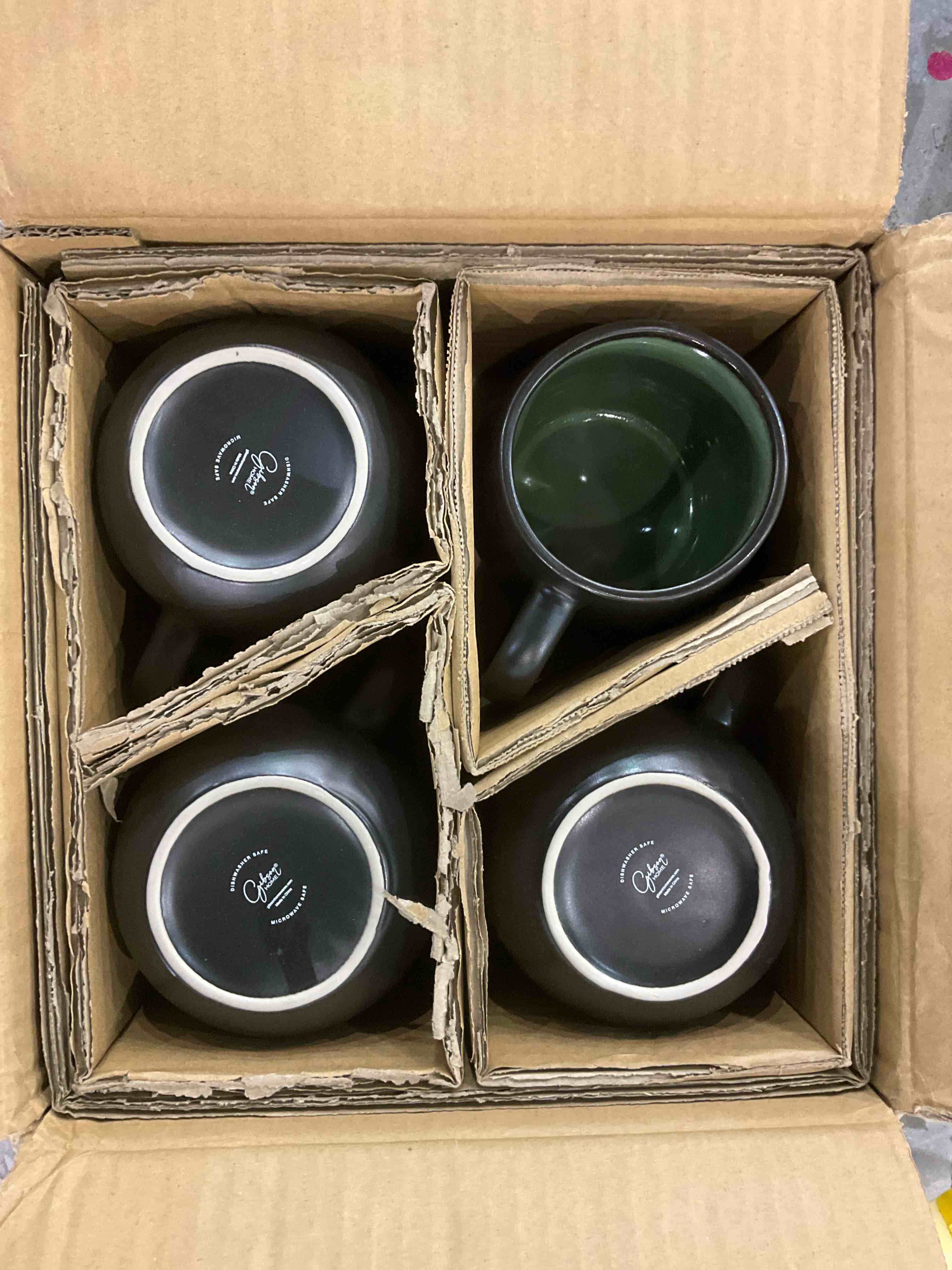 https://s3.amazonaws.com/lotting-images-prod/BargainHunt/EXS01098315_1709123309789.jpeg