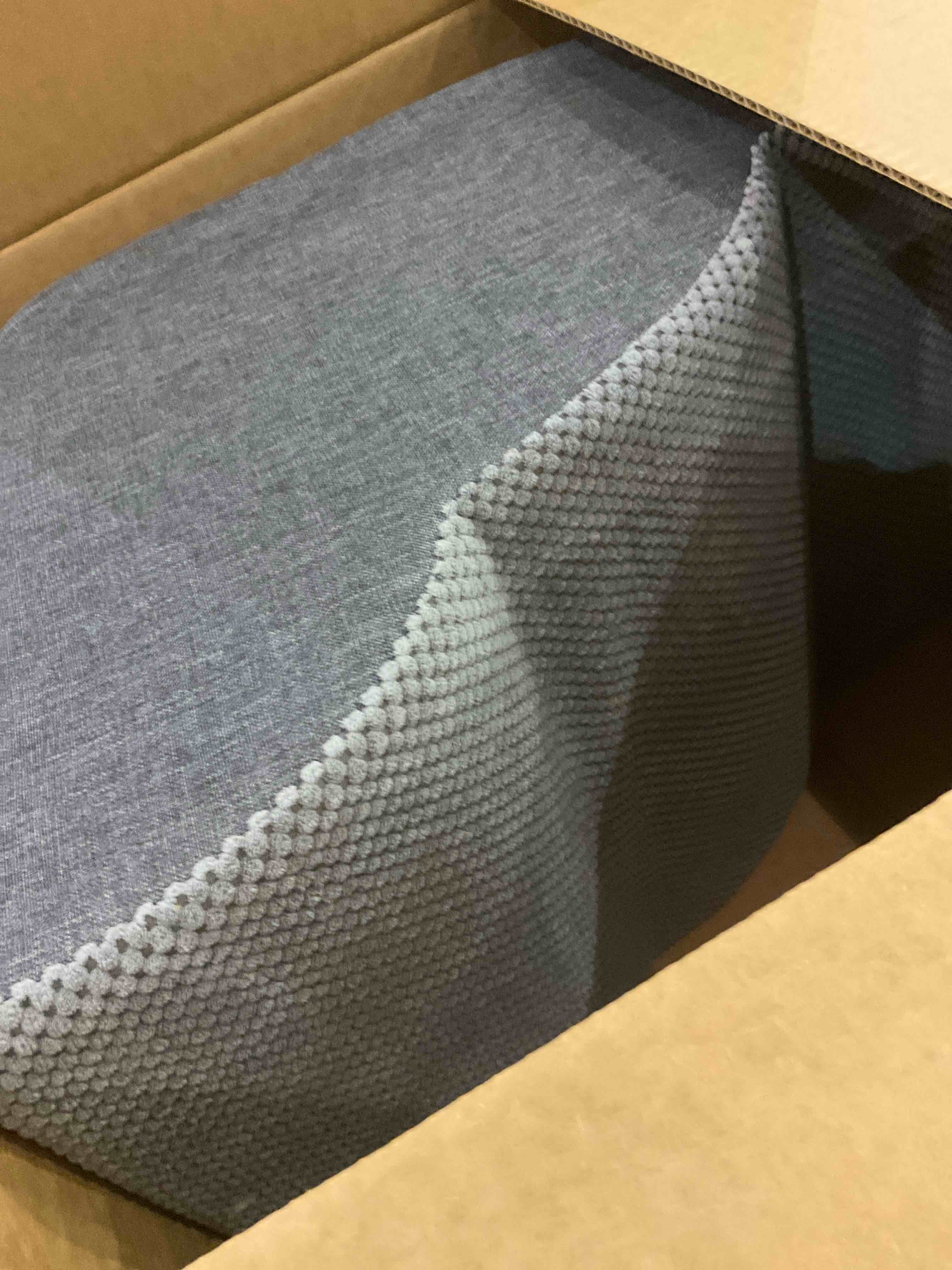 https://s3.amazonaws.com/lotting-images-prod/BargainHunt/EXS01098326_1709124518852.jpeg