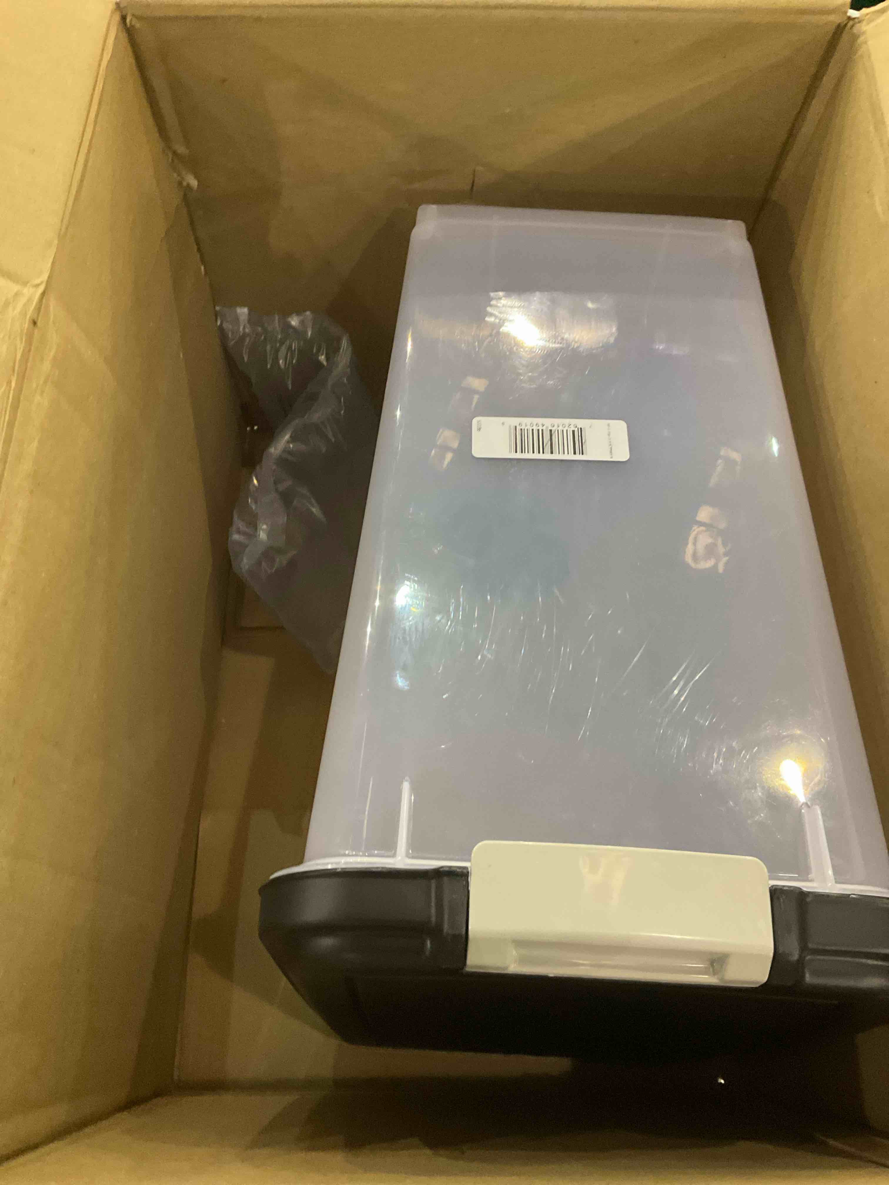 https://s3.amazonaws.com/lotting-images-prod/BargainHunt/EXS01098452_1709139229658.jpeg