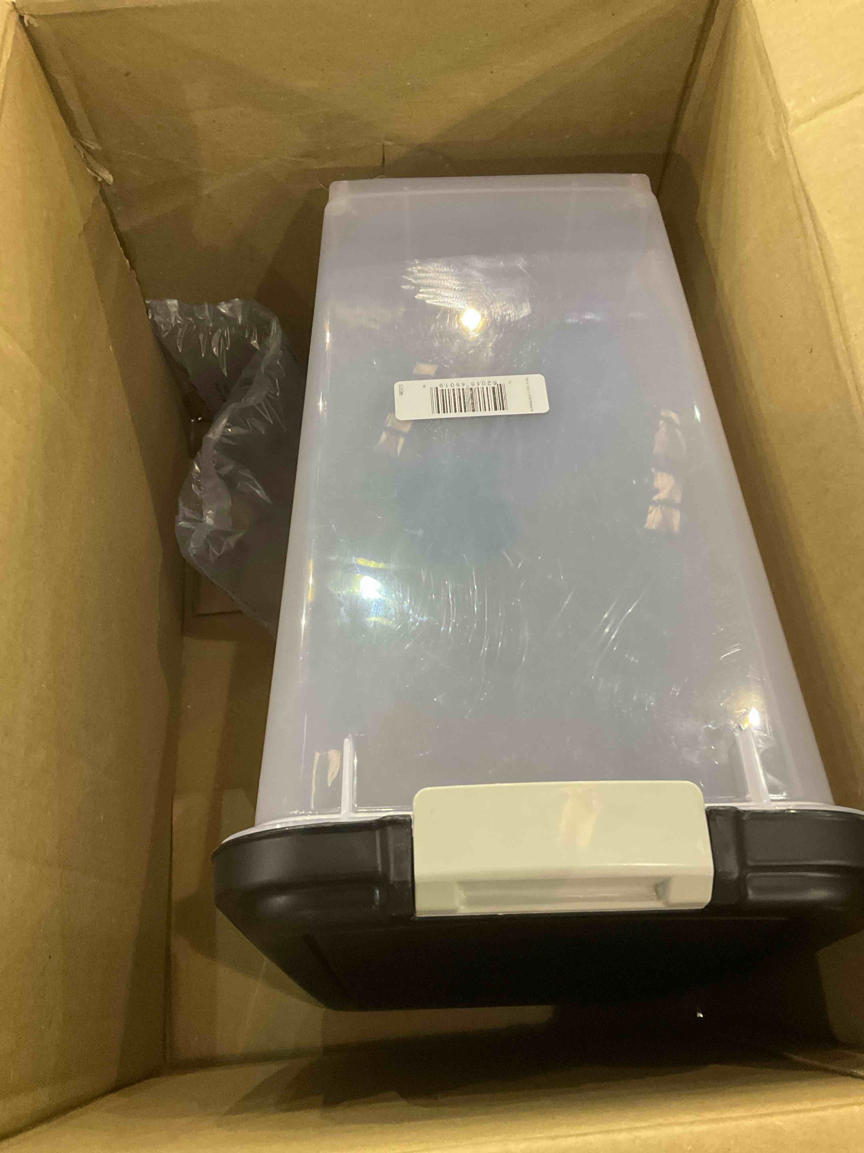 https://s3.amazonaws.com/lotting-images-prod/BargainHunt/EXS01098452_1709139231290.jpeg