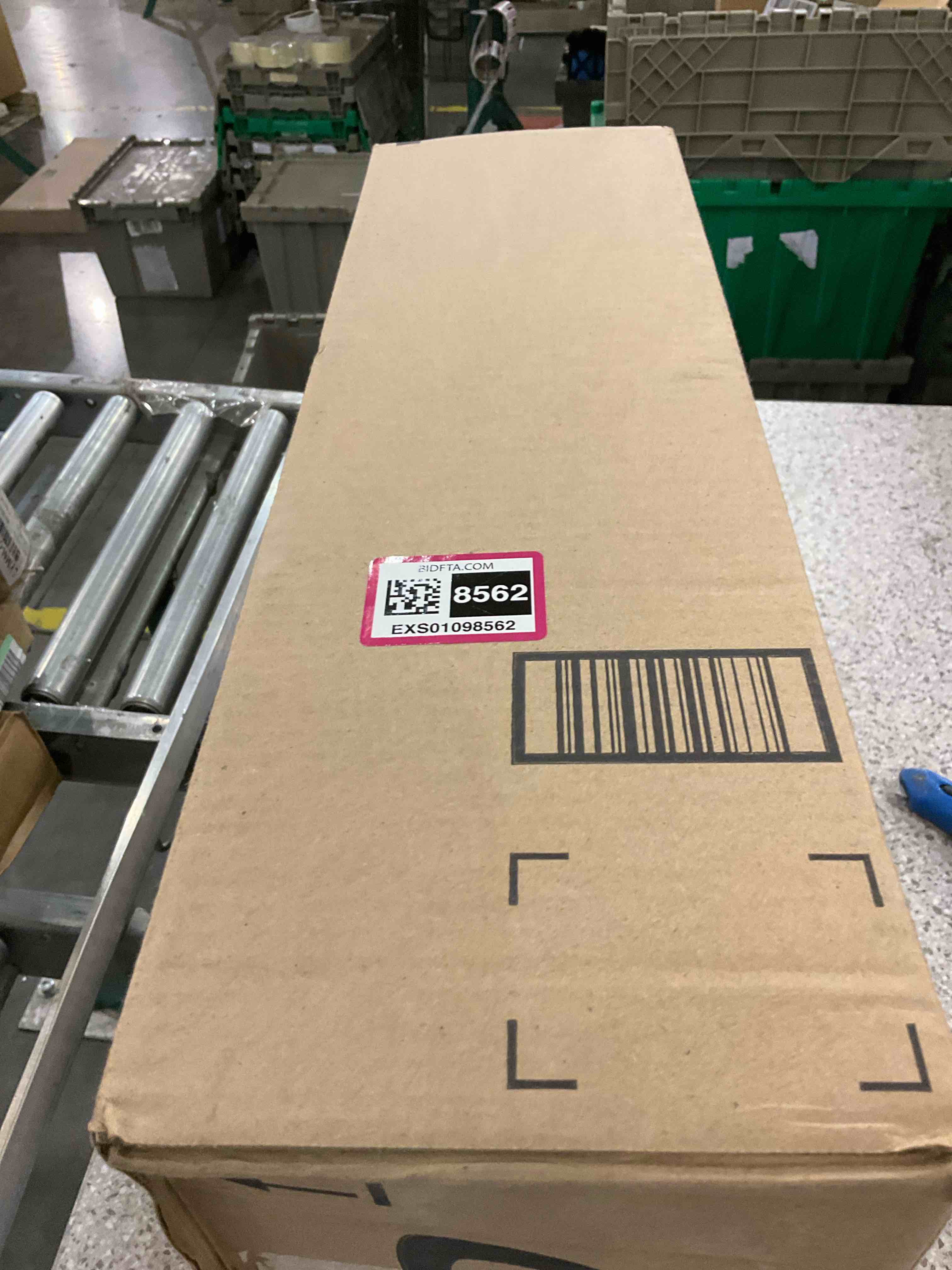 https://s3.amazonaws.com/lotting-images-prod/BargainHunt/EXS01098562_1715970744928.jpeg