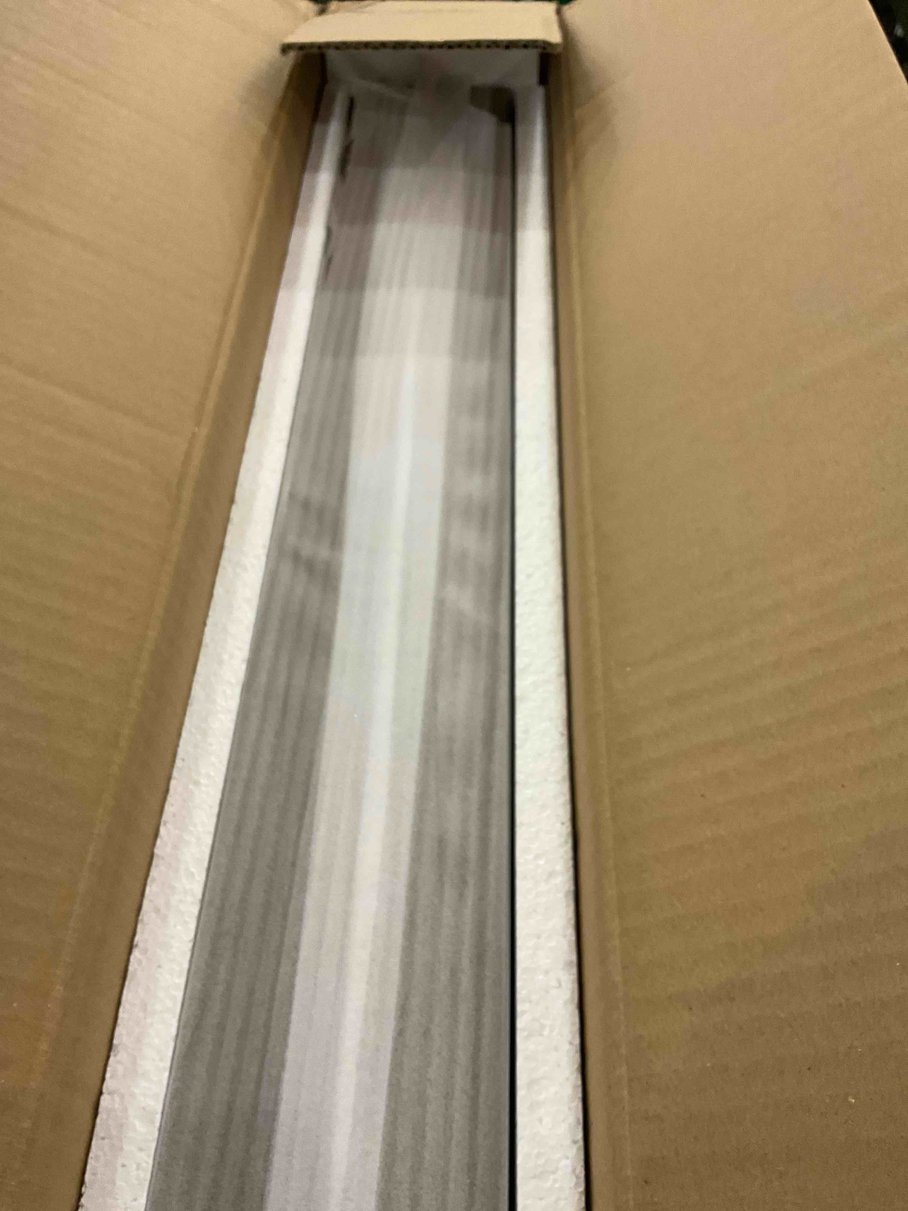 https://s3.amazonaws.com/lotting-images-prod/BargainHunt/EXS01098641_1716211807911.jpeg