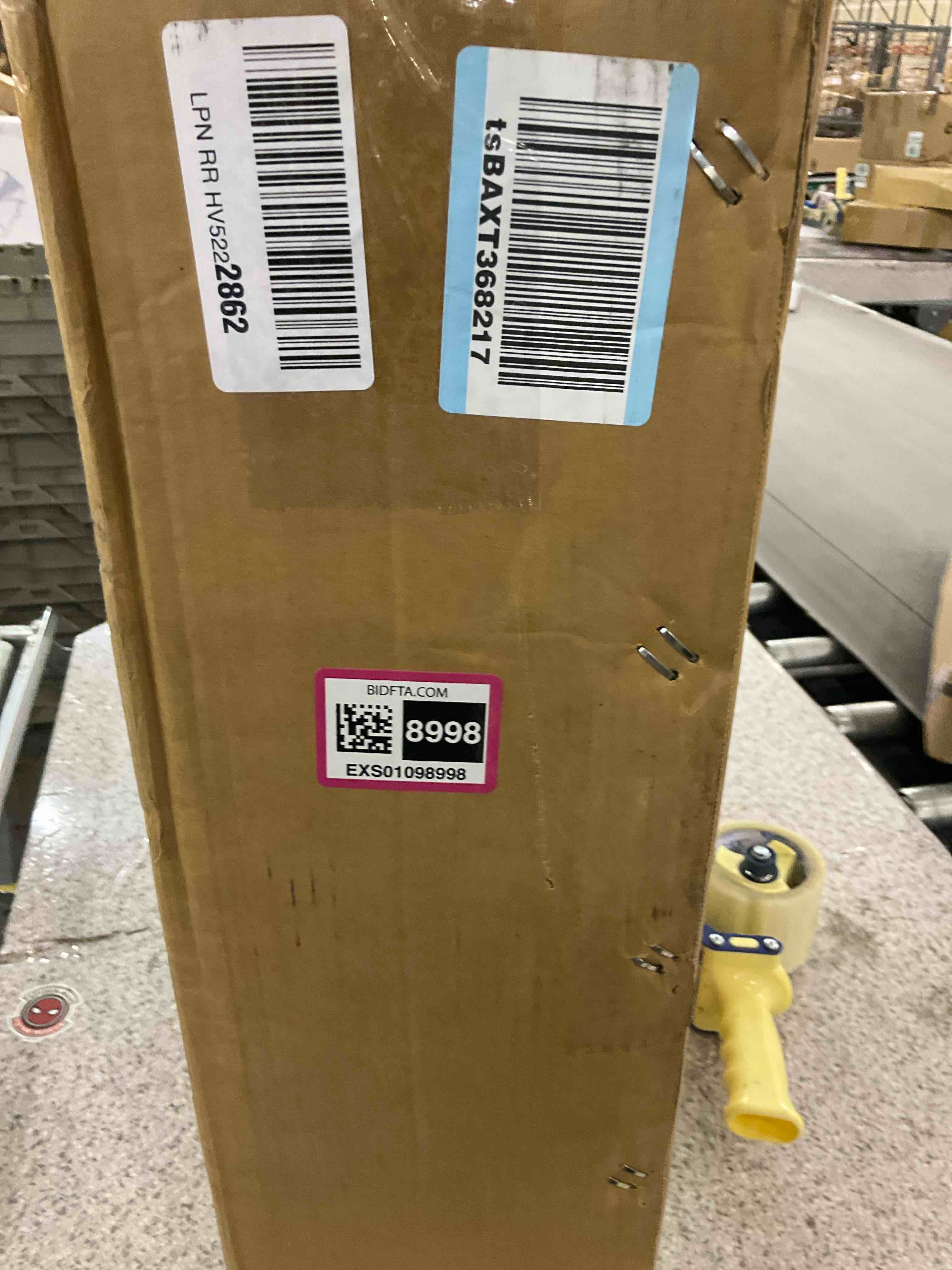 https://s3.amazonaws.com/lotting-images-prod/BargainHunt/EXS01098998_1716380484481.jpeg