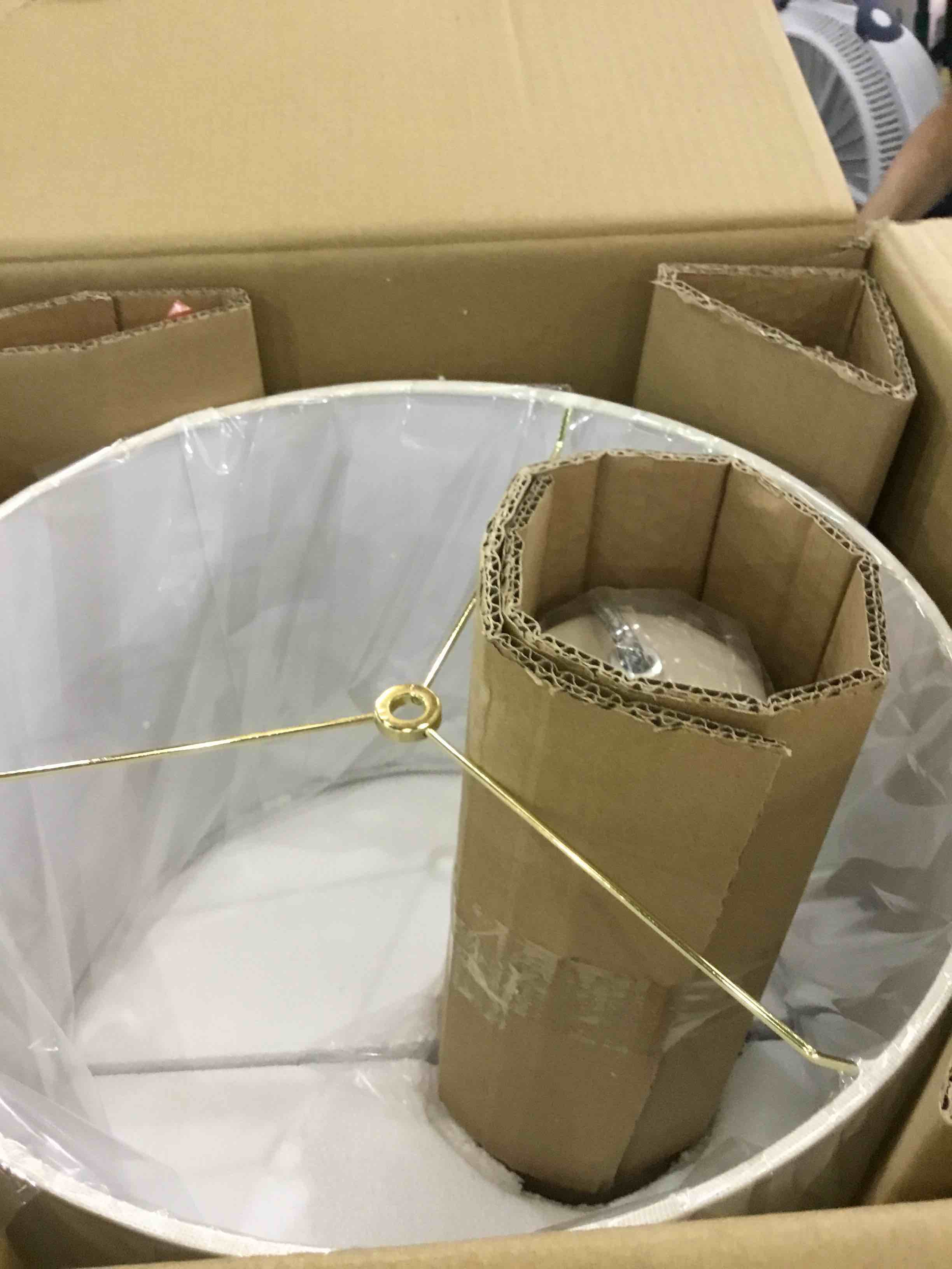 https://s3.amazonaws.com/lotting-images-prod/BargainHunt/EXS01099013_1715093794405.jpeg