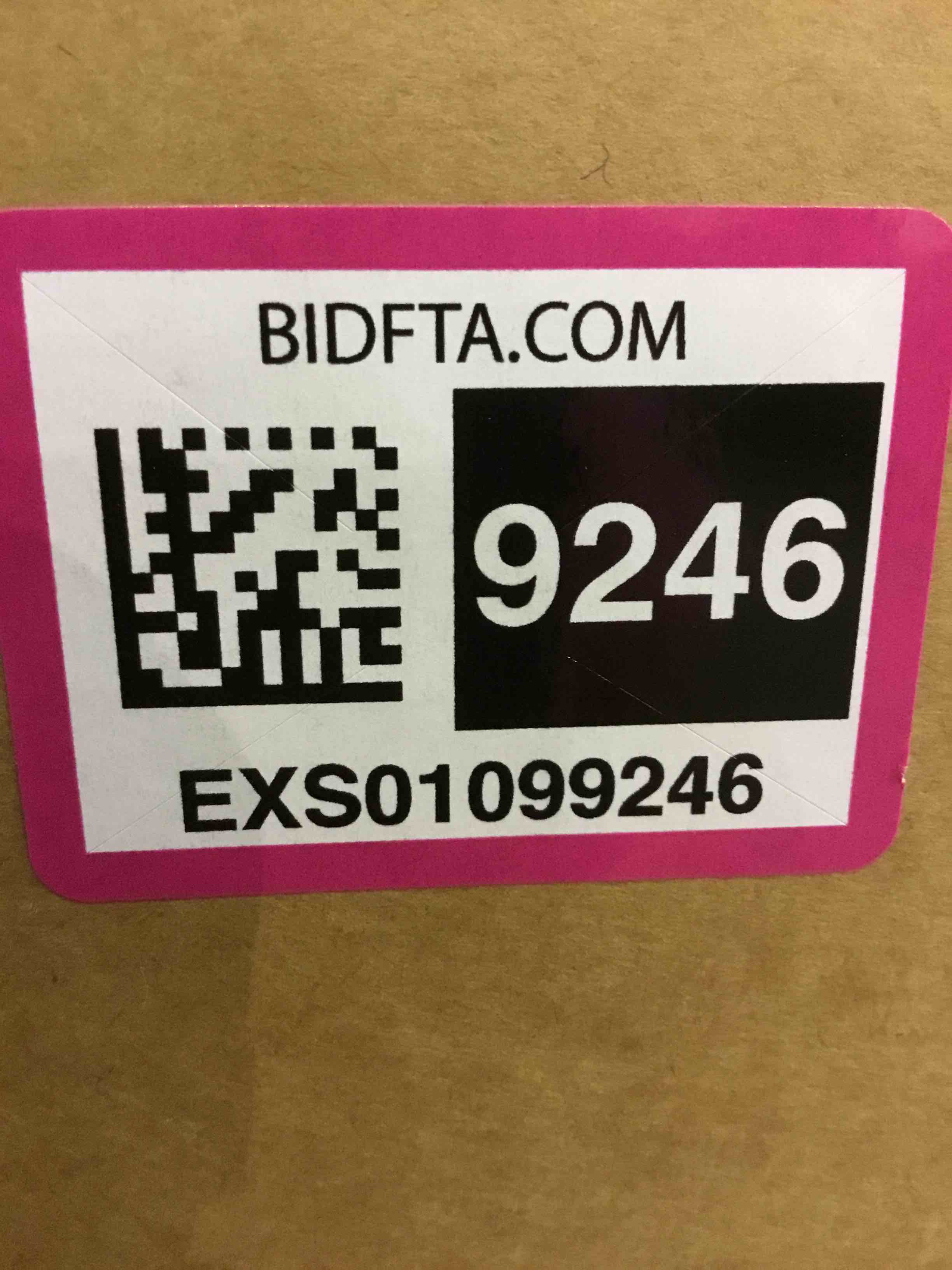 https://s3.amazonaws.com/lotting-images-prod/BargainHunt/EXS01099246_1715351108634.jpeg