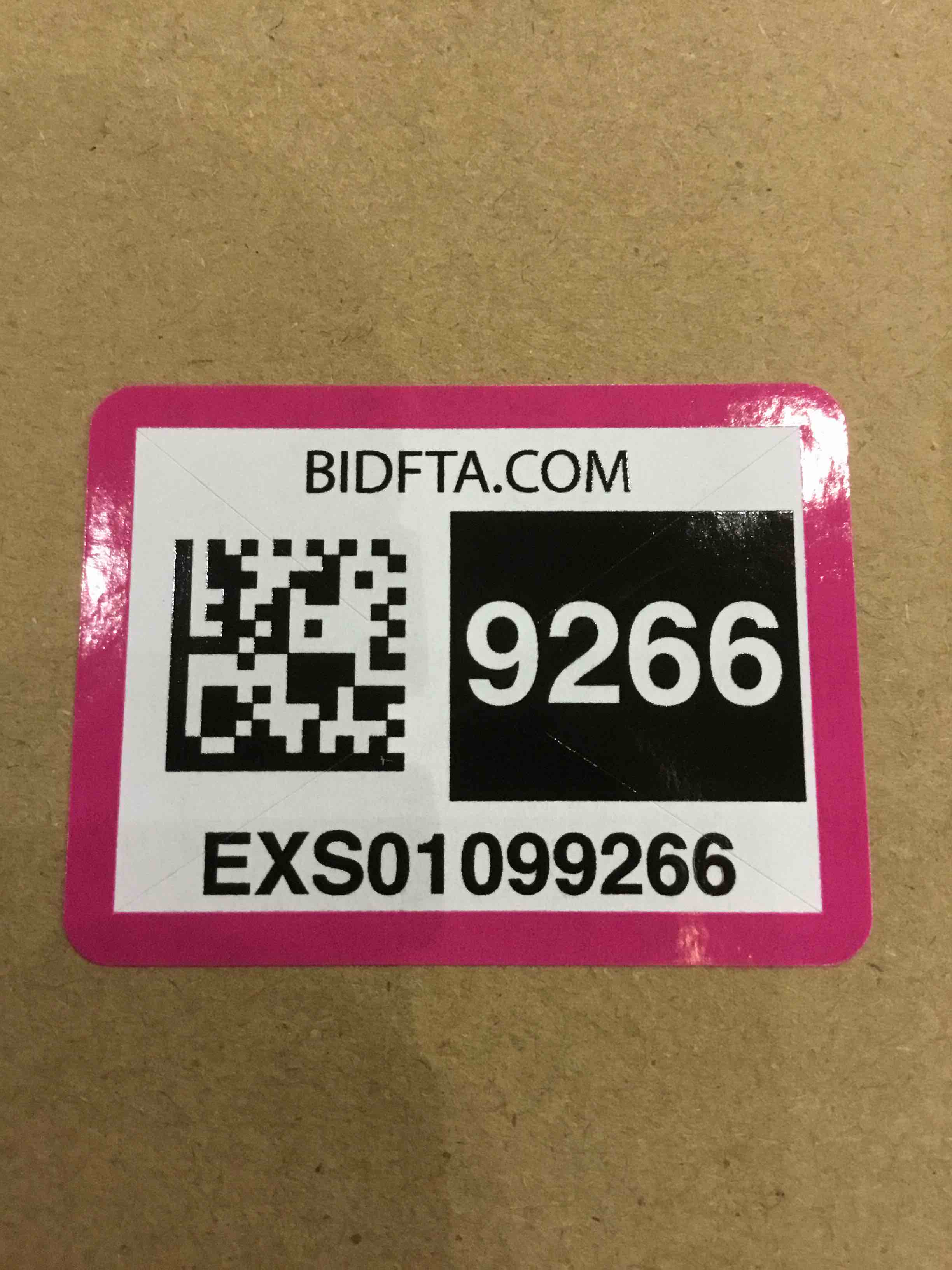 https://s3.amazonaws.com/lotting-images-prod/BargainHunt/EXS01099266_1715355017495.jpeg