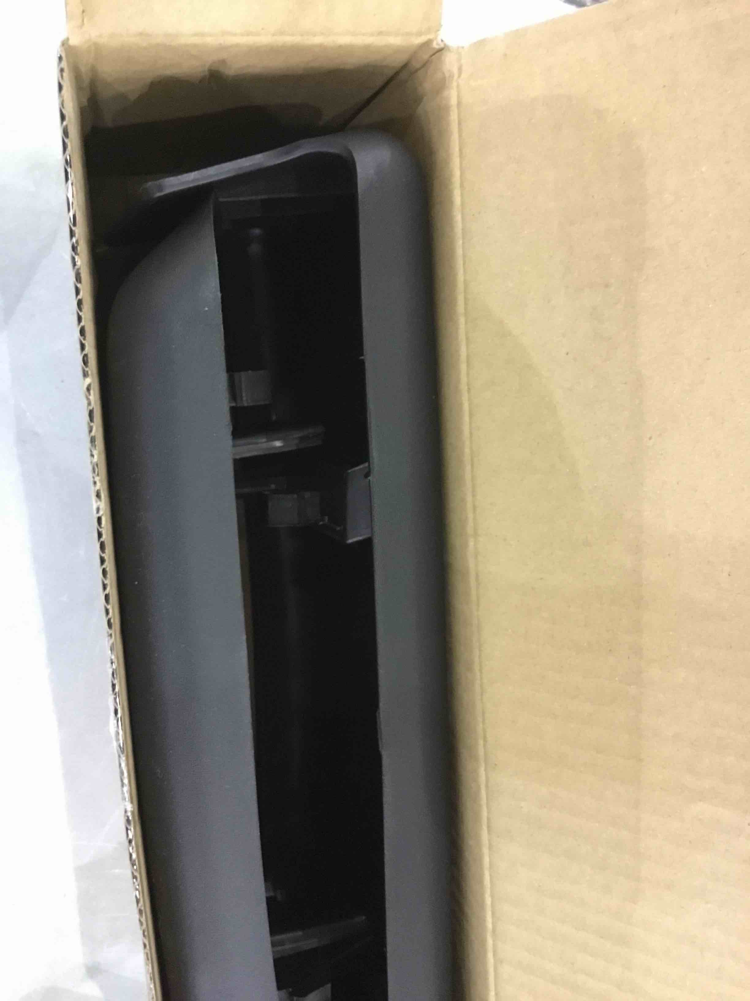 https://s3.amazonaws.com/lotting-images-prod/BargainHunt/EXS01099475_1715693614383.jpeg