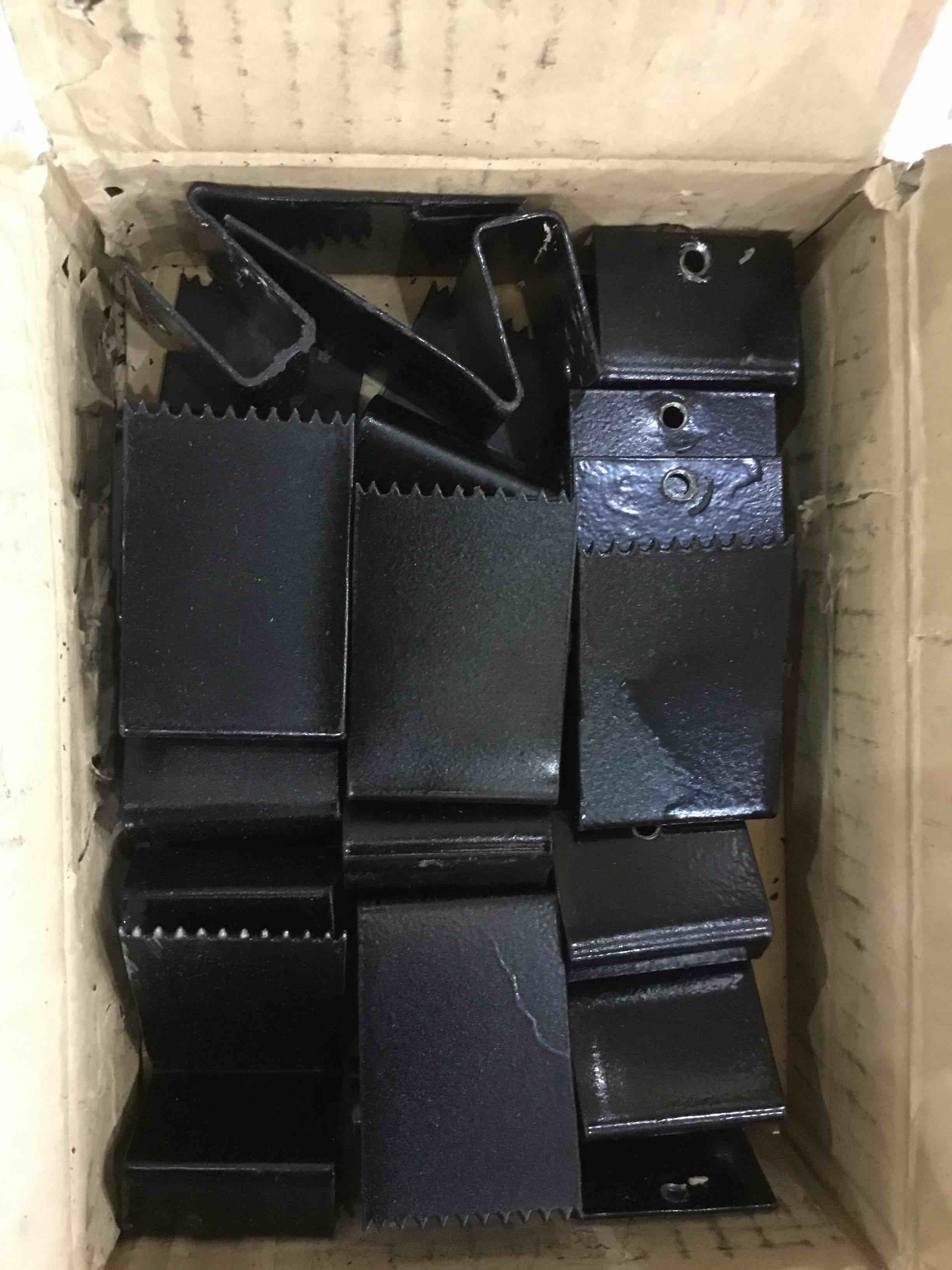https://s3.amazonaws.com/lotting-images-prod/BargainHunt/EXS01099477_1715693970027.jpeg