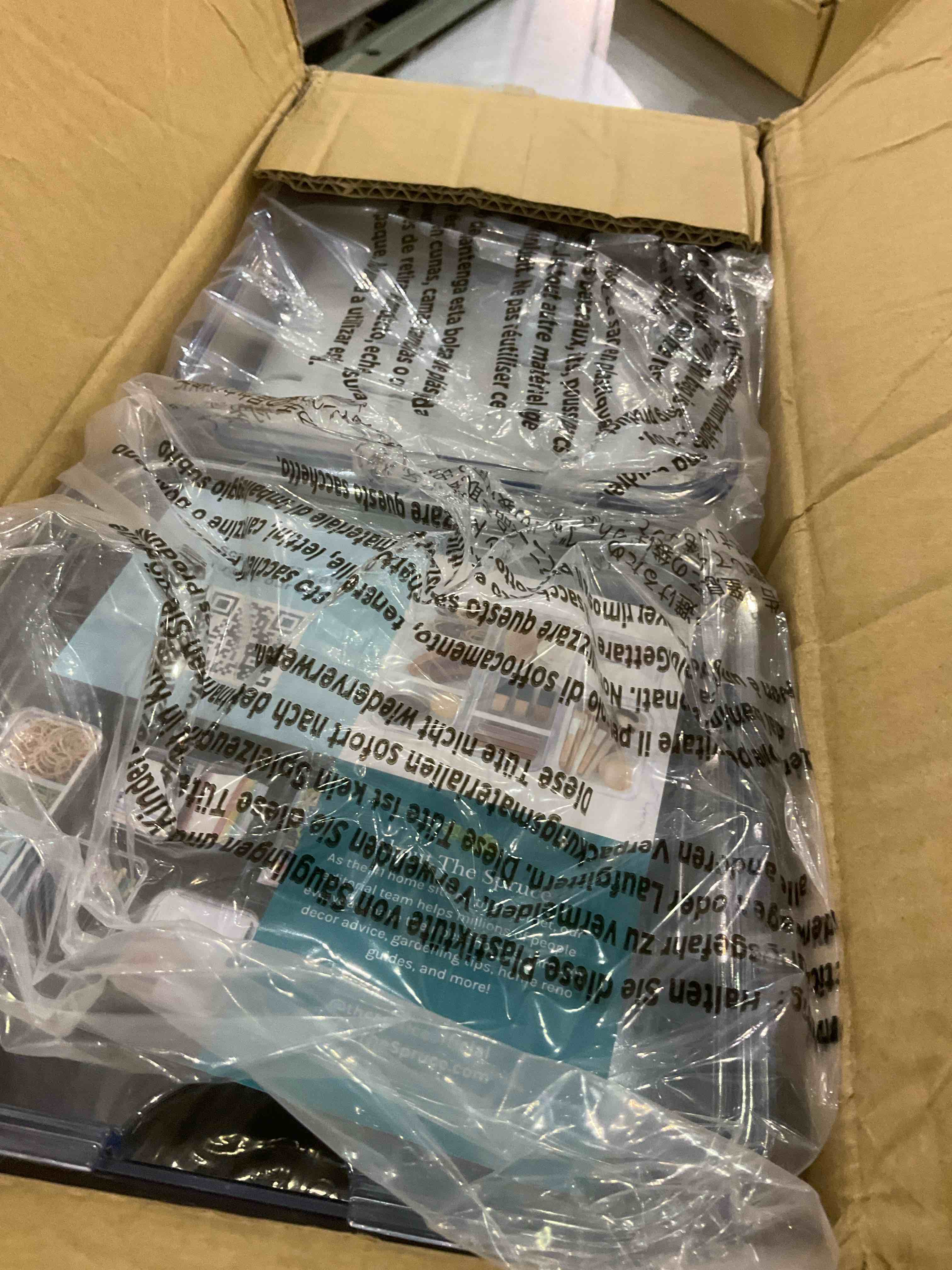 https://s3.amazonaws.com/lotting-images-prod/BargainHunt/EXS01099737_1708521389341.jpeg