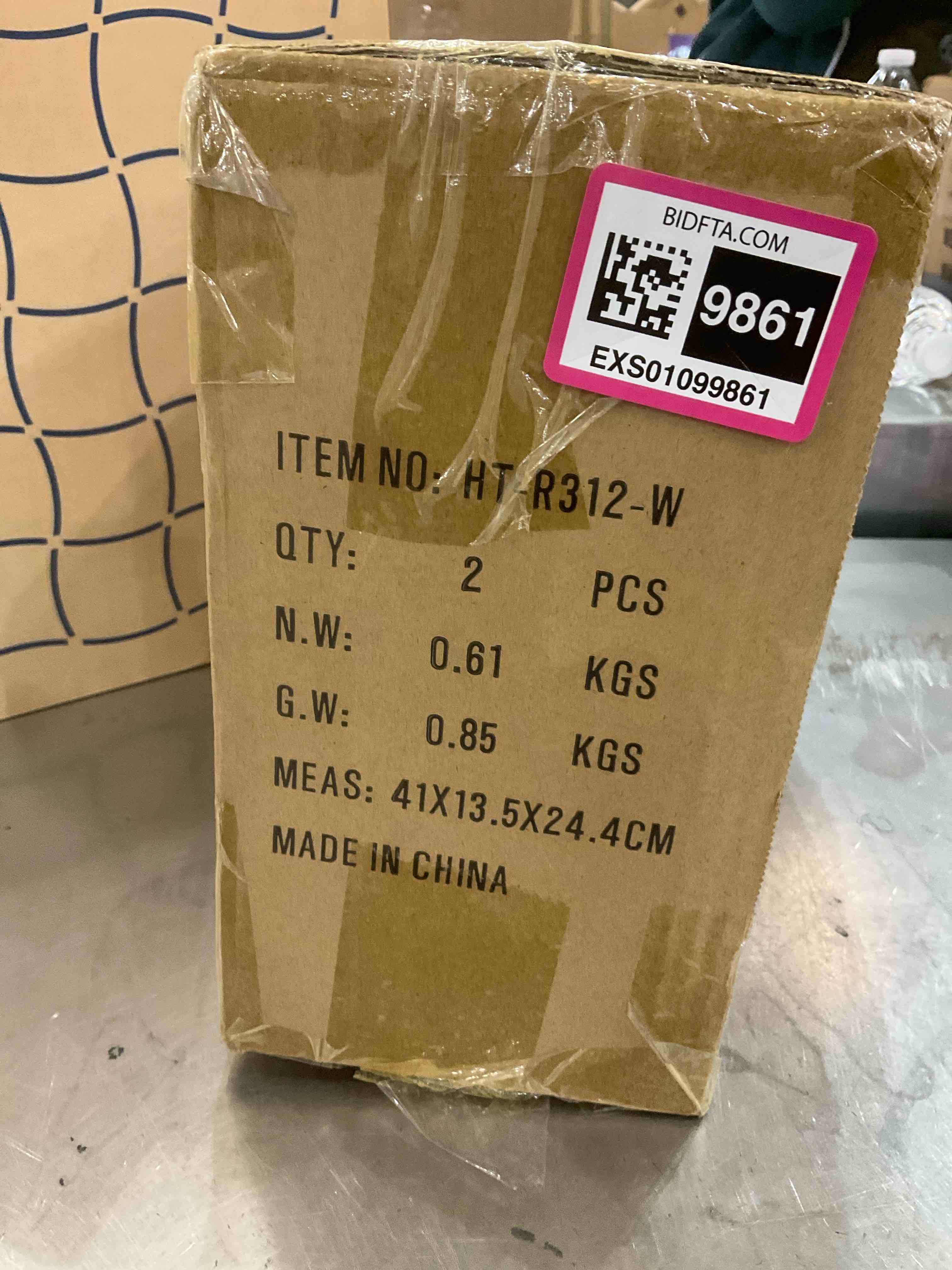 https://s3.amazonaws.com/lotting-images-prod/BargainHunt/EXS01099861_1708538951725.jpeg