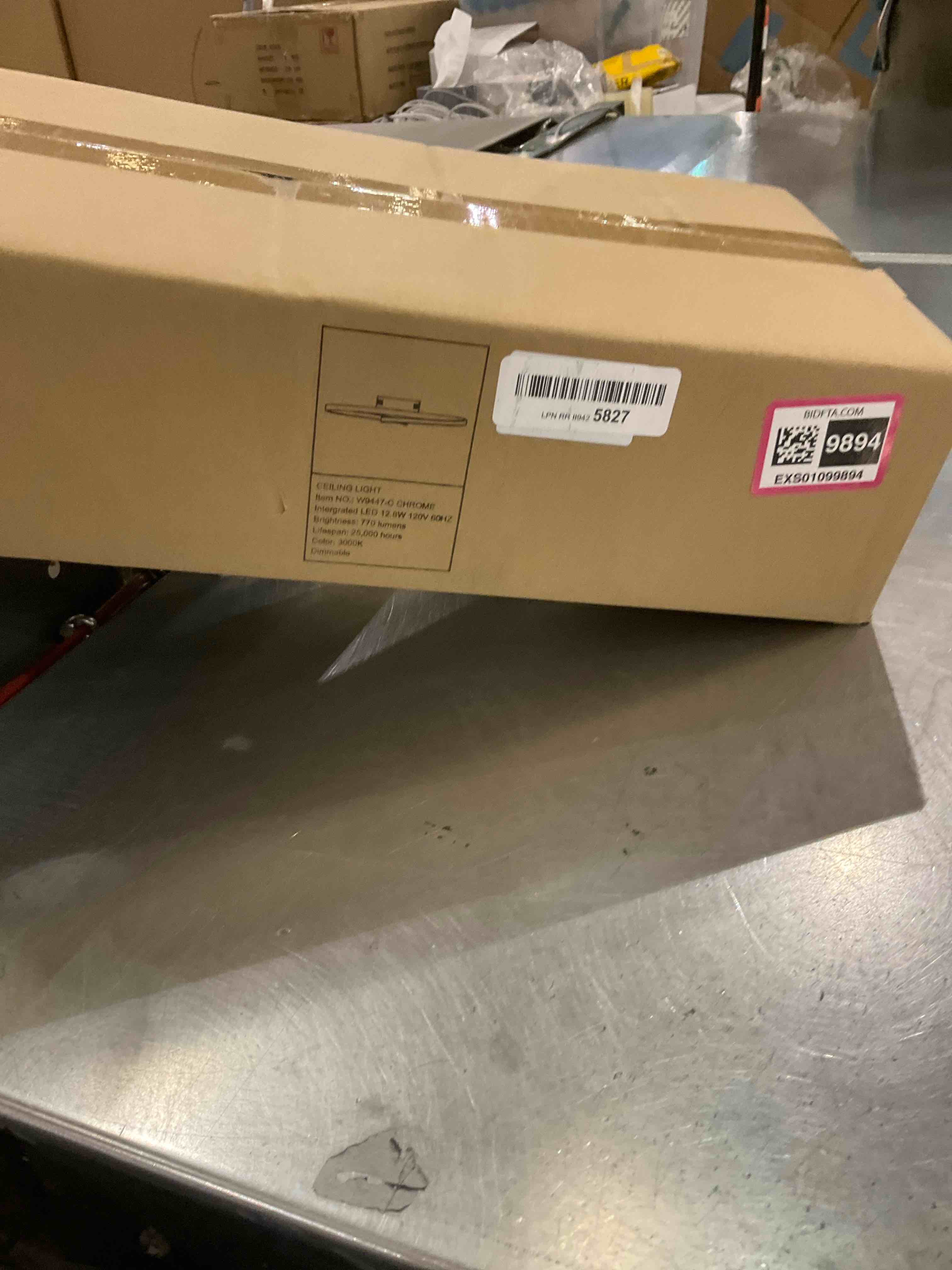 https://s3.amazonaws.com/lotting-images-prod/BargainHunt/EXS01099894_1708544034323.jpeg