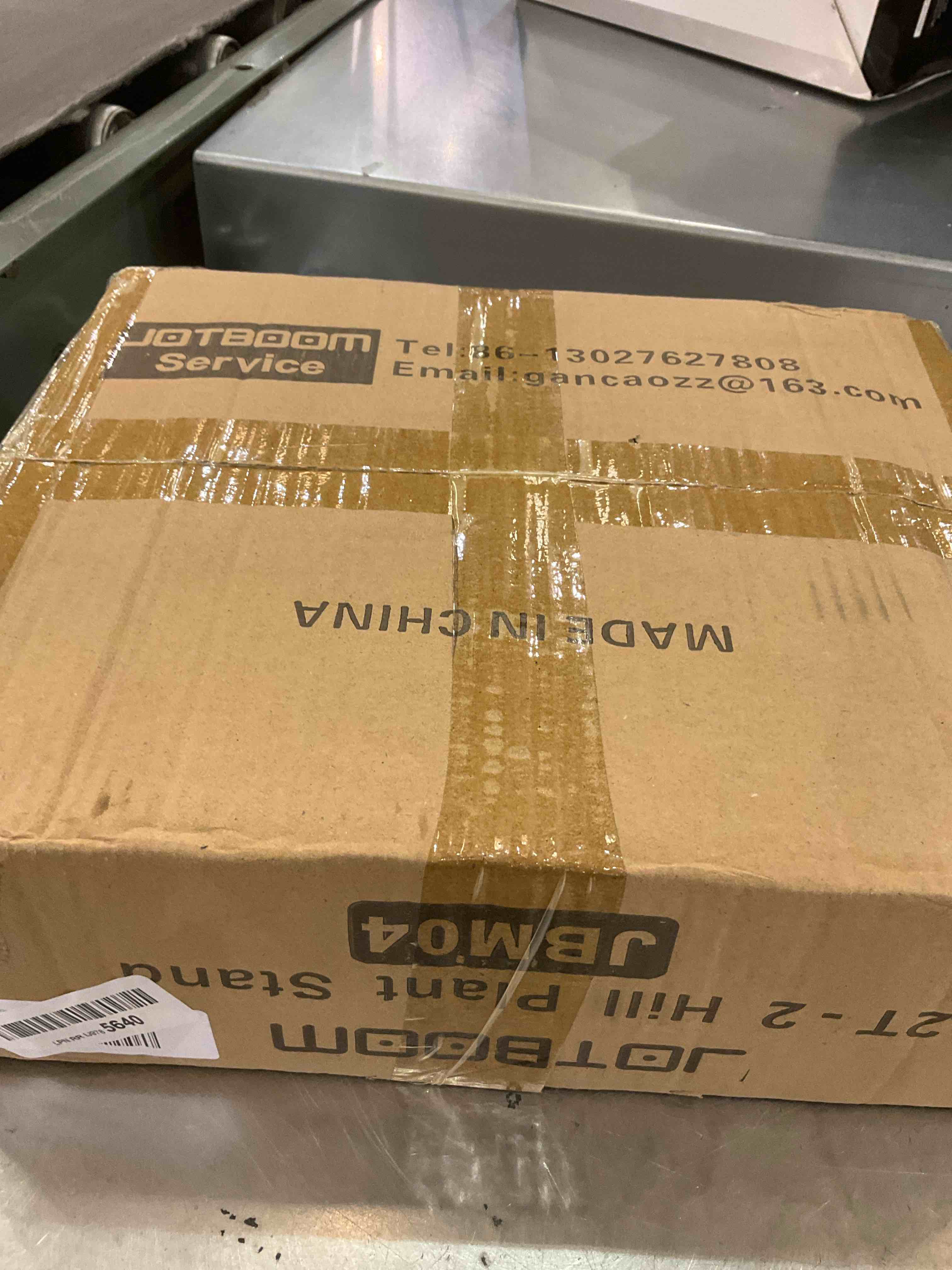 https://s3.amazonaws.com/lotting-images-prod/BargainHunt/EXS01099908_1708545406285.jpeg