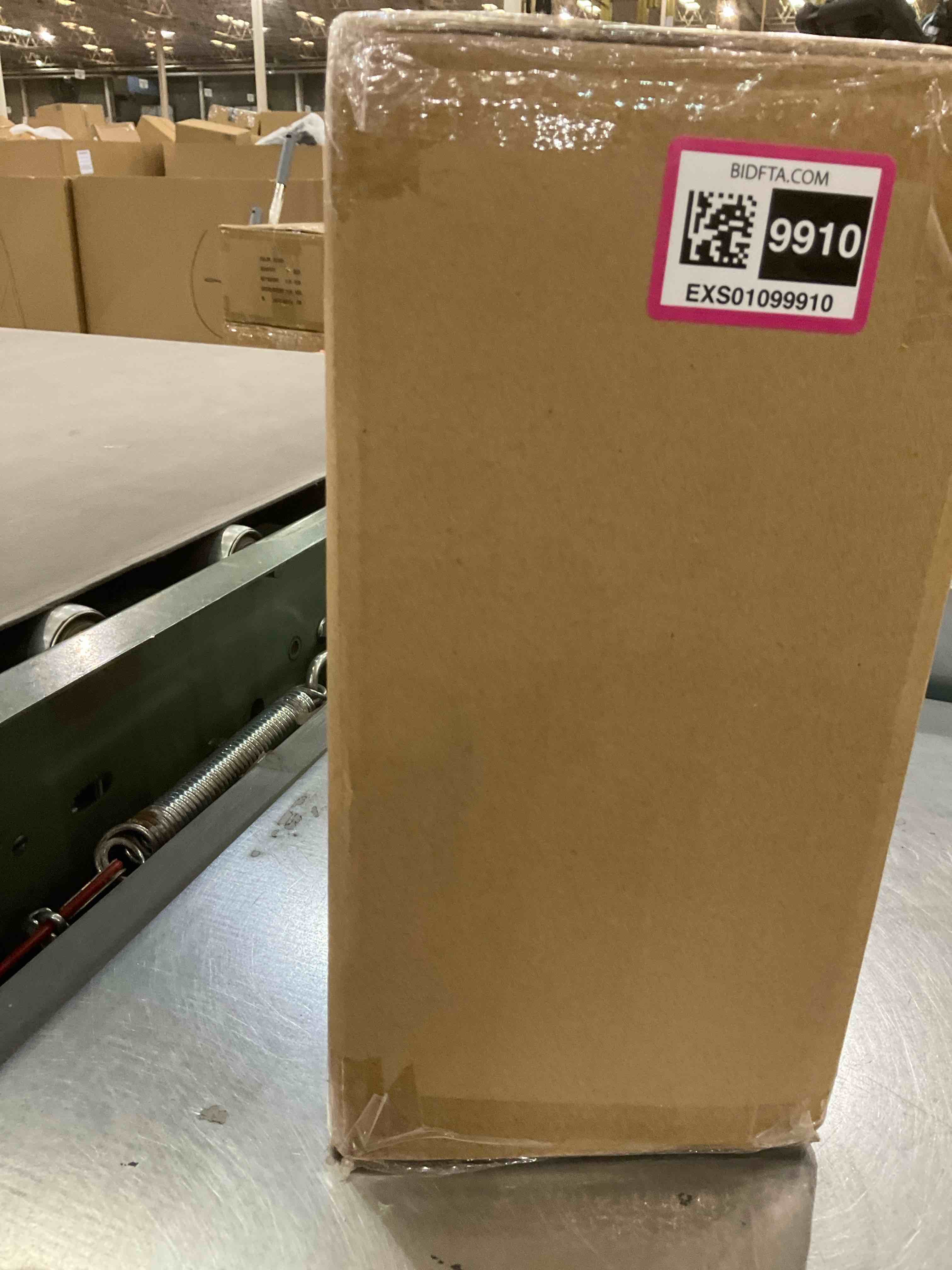 https://s3.amazonaws.com/lotting-images-prod/BargainHunt/EXS01099910_1708544549608.jpeg