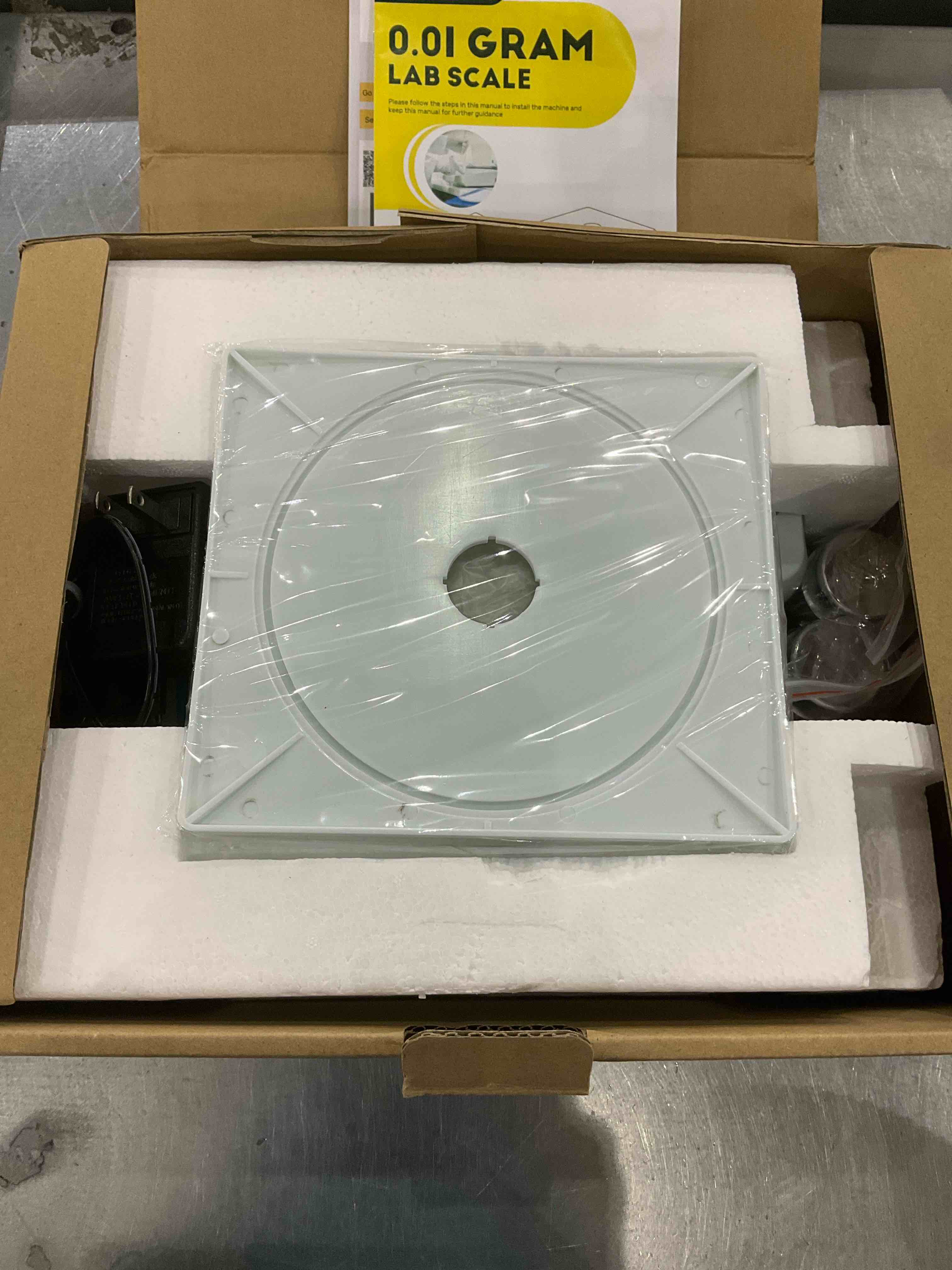 https://s3.amazonaws.com/lotting-images-prod/BargainHunt/EXS01099922_1708603949354.jpeg