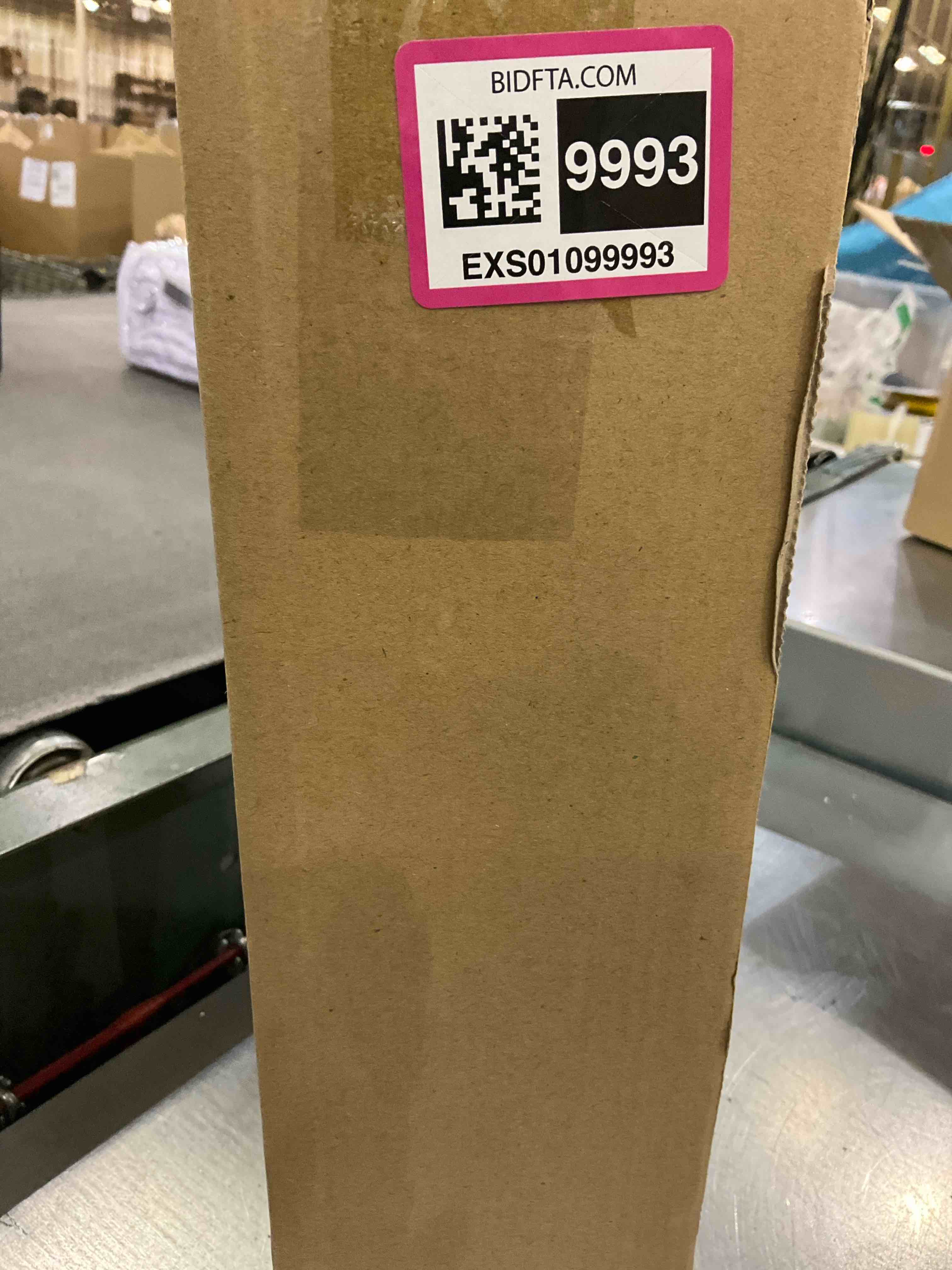 https://s3.amazonaws.com/lotting-images-prod/BargainHunt/EXS01099993_1708615635237.jpeg