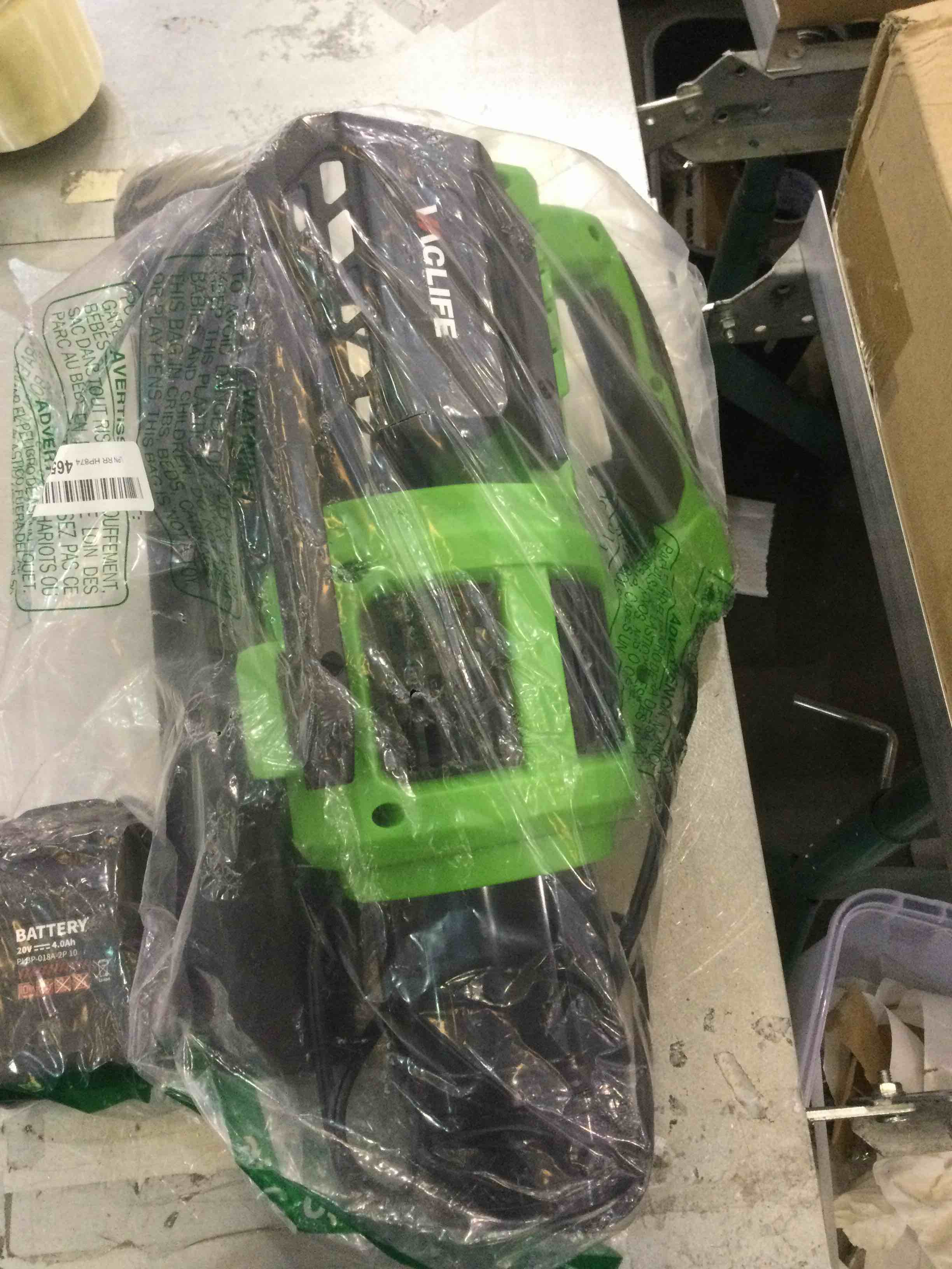 https://s3.amazonaws.com/lotting-images-prod/BargainHunt/EXS01100339_1706805883422.jpeg