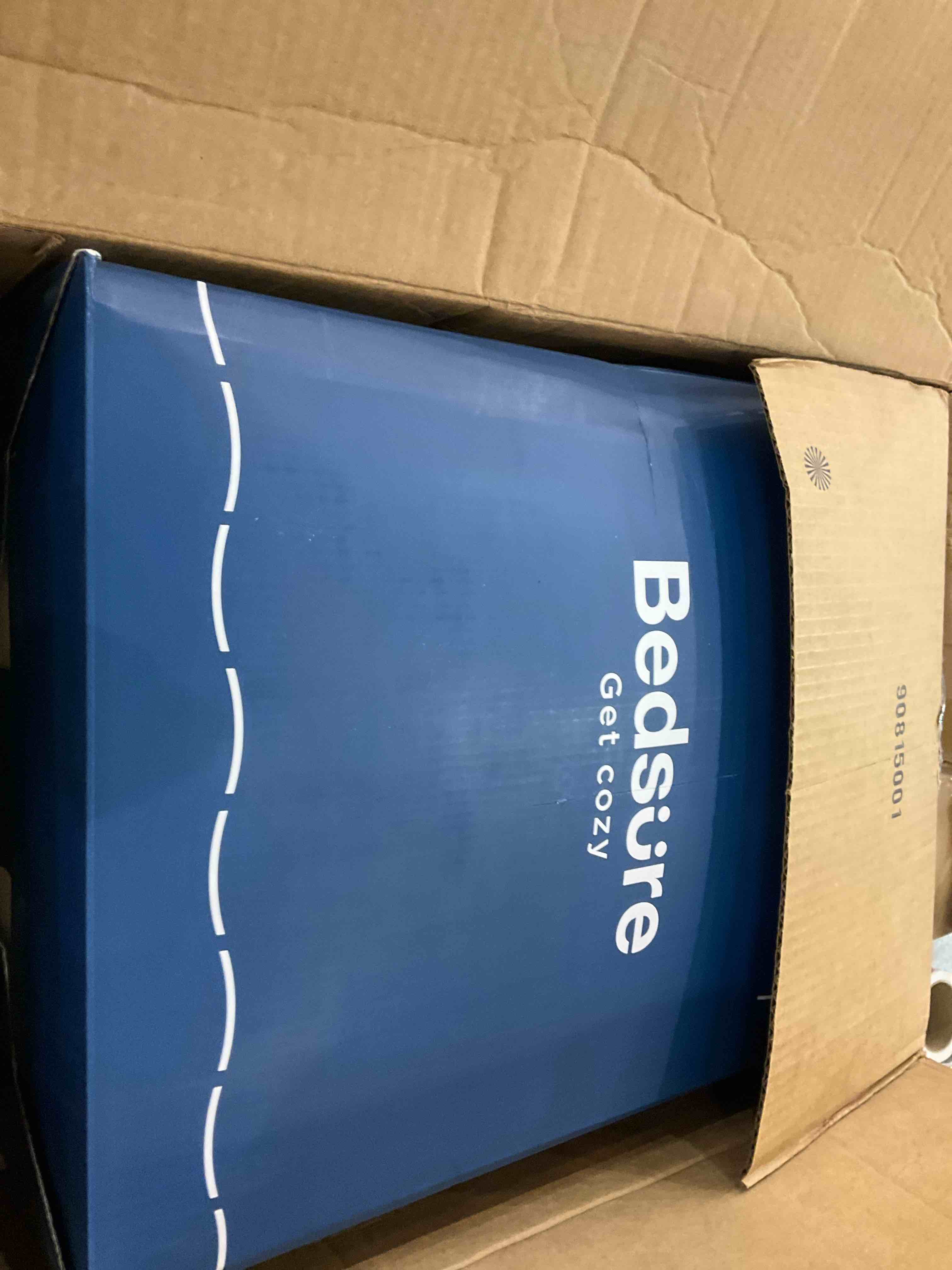 https://s3.amazonaws.com/lotting-images-prod/BargainHunt/EXS01100641_1708545669489.jpeg