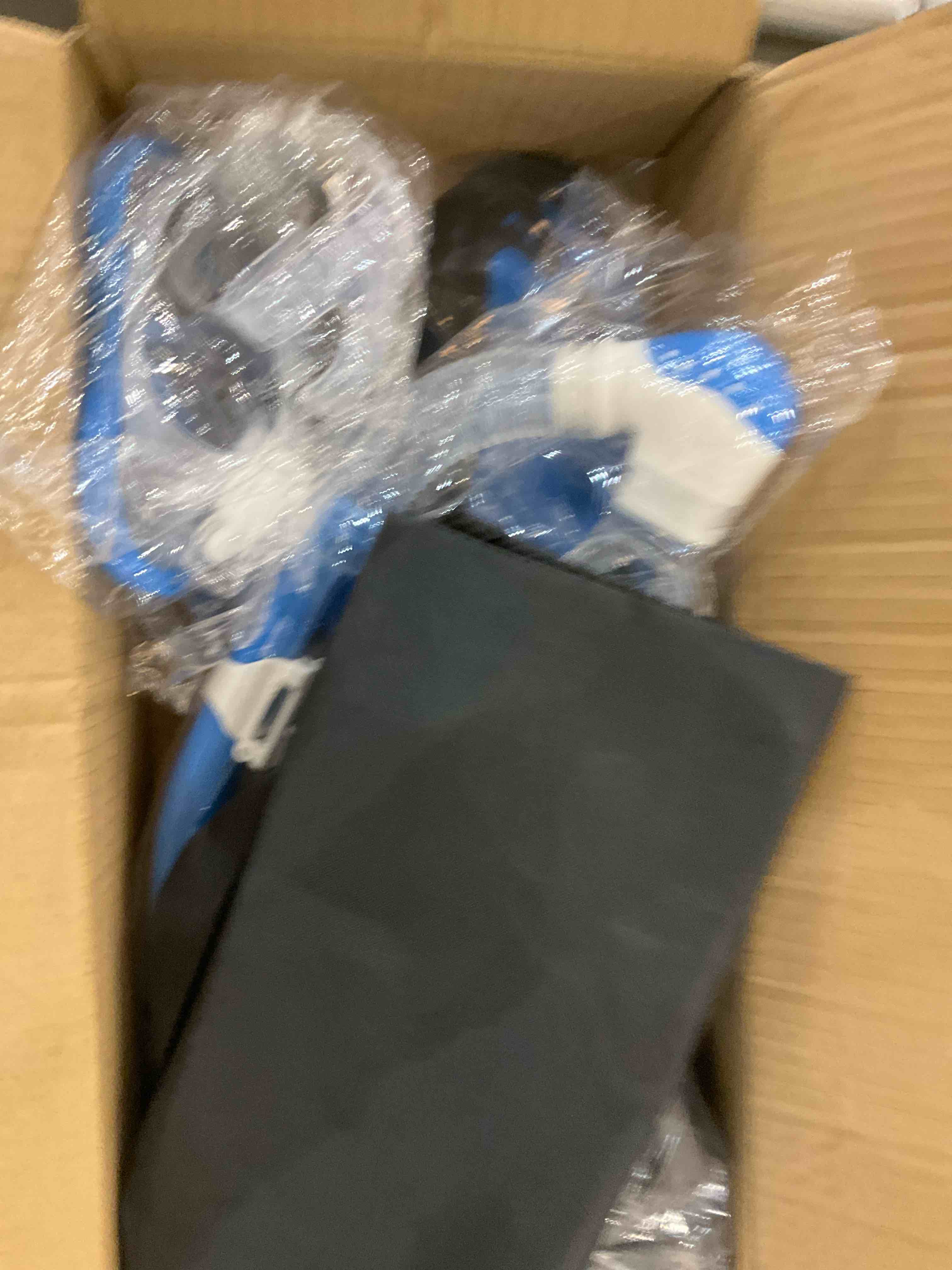 https://s3.amazonaws.com/lotting-images-prod/BargainHunt/EXS01100673_1708615267472.jpeg