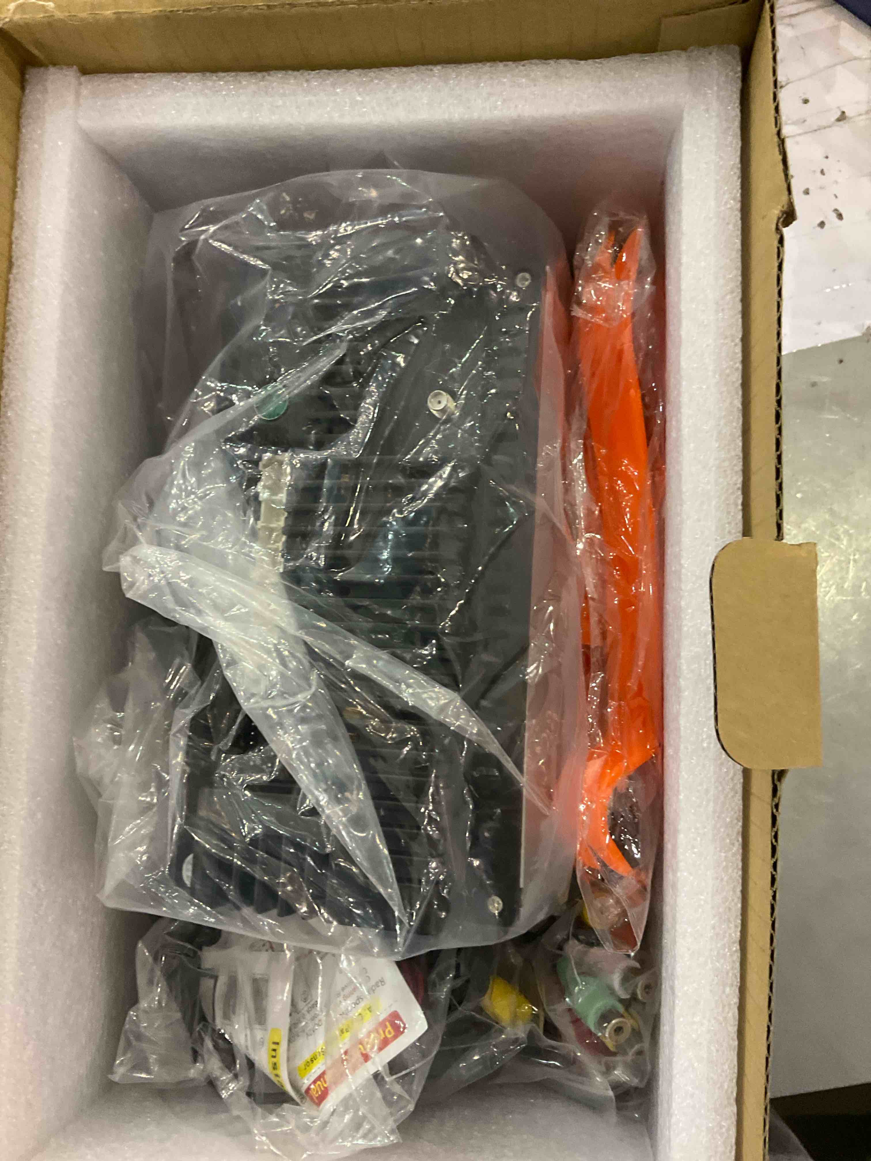 https://s3.amazonaws.com/lotting-images-prod/BargainHunt/EXS01100753_1708624536488.jpeg