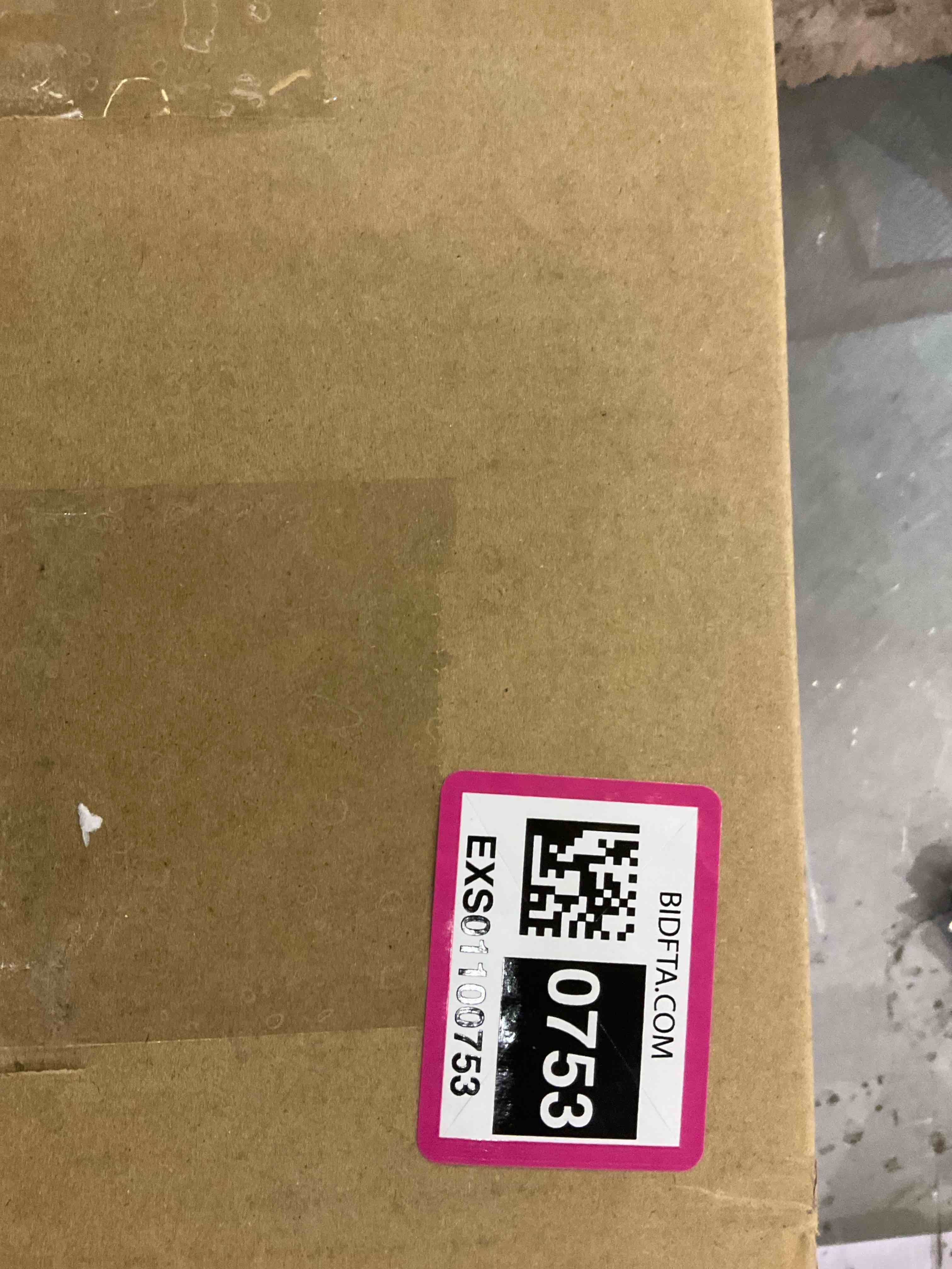 https://s3.amazonaws.com/lotting-images-prod/BargainHunt/EXS01100753_1708624574088.jpeg
